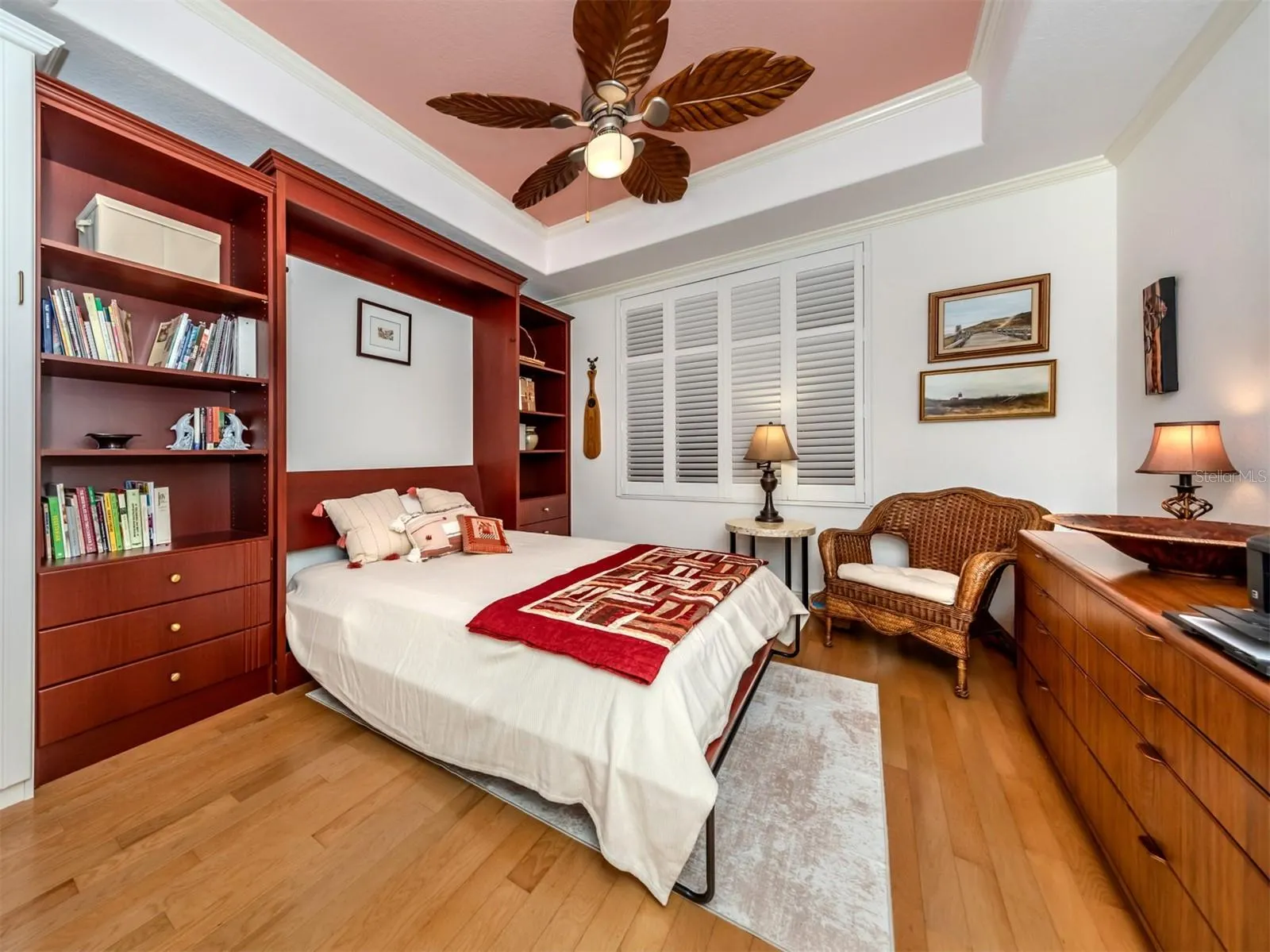 147 TAMPA AVE E #202, #202