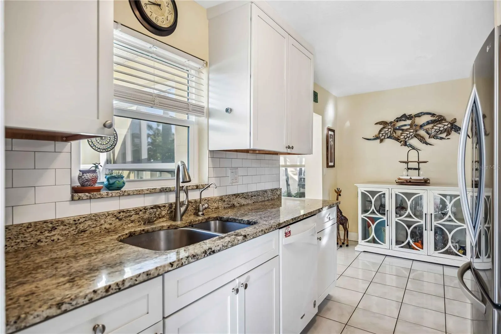 742 GOLF DR