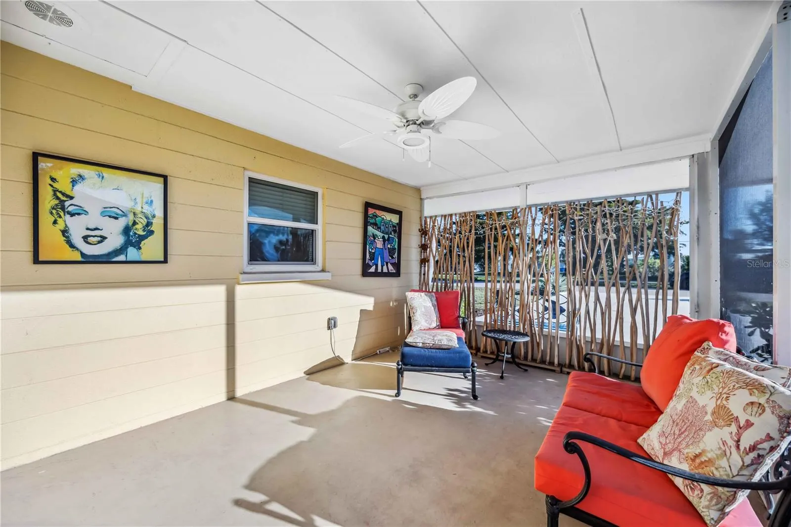 742 GOLF DR