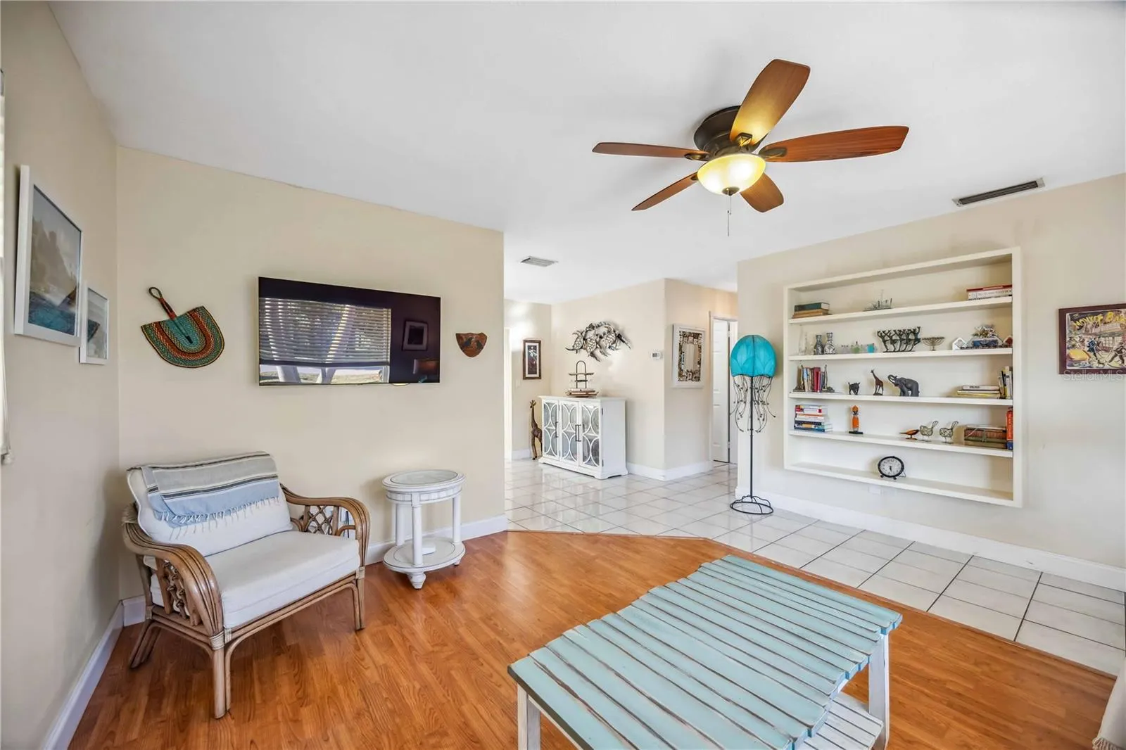 742 GOLF DR