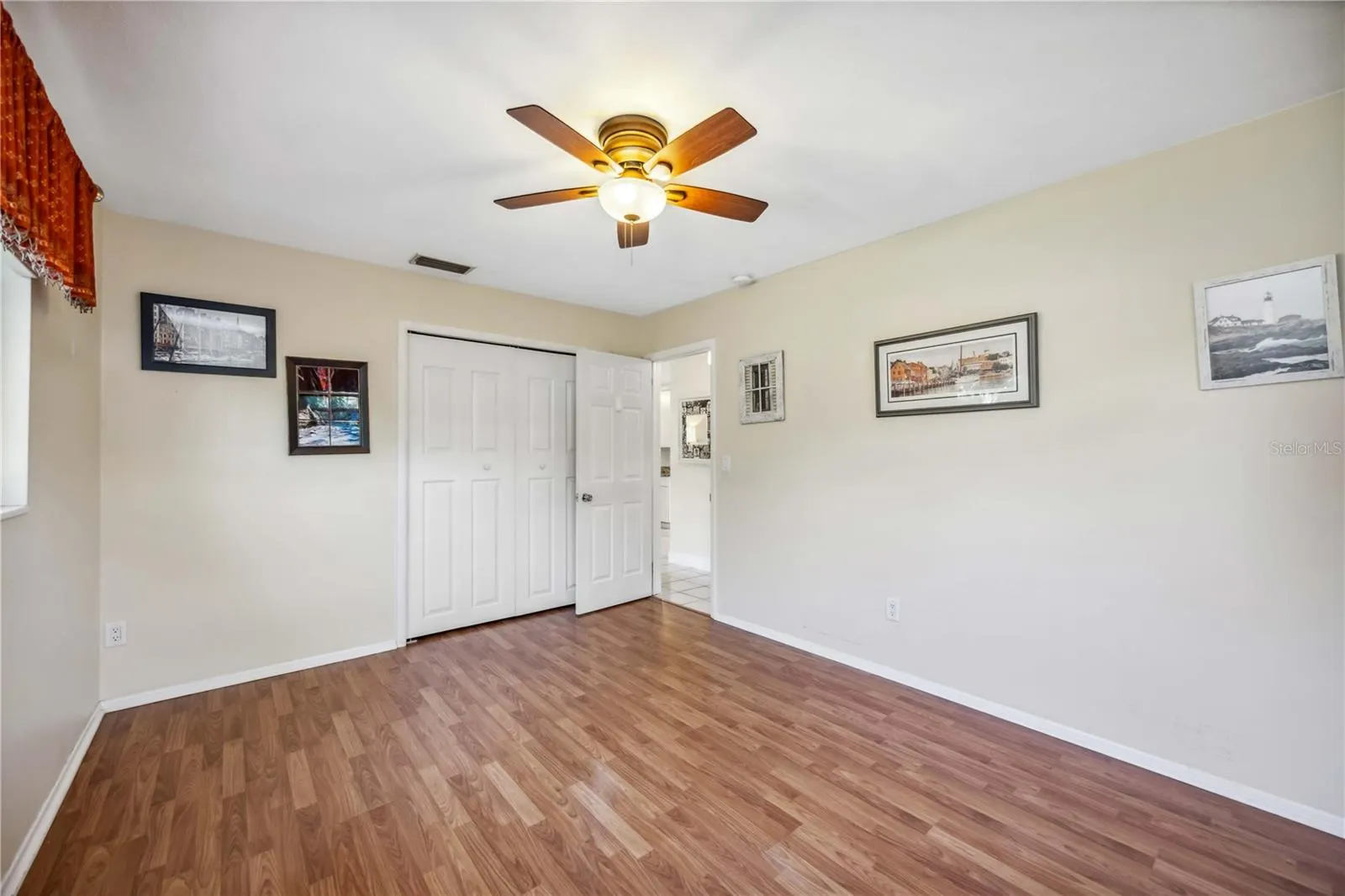 742 GOLF DR
