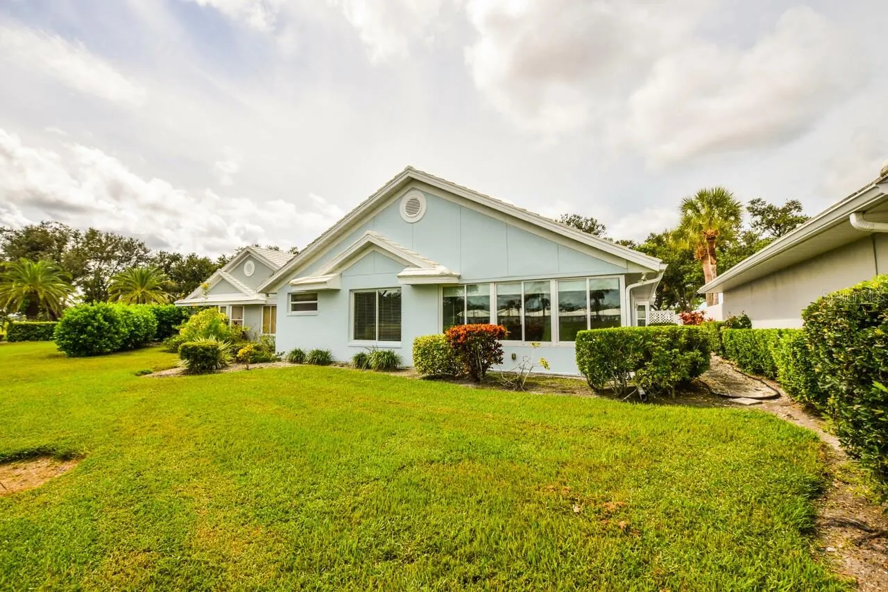 702 BRIGHTSIDE CRESCENT DR