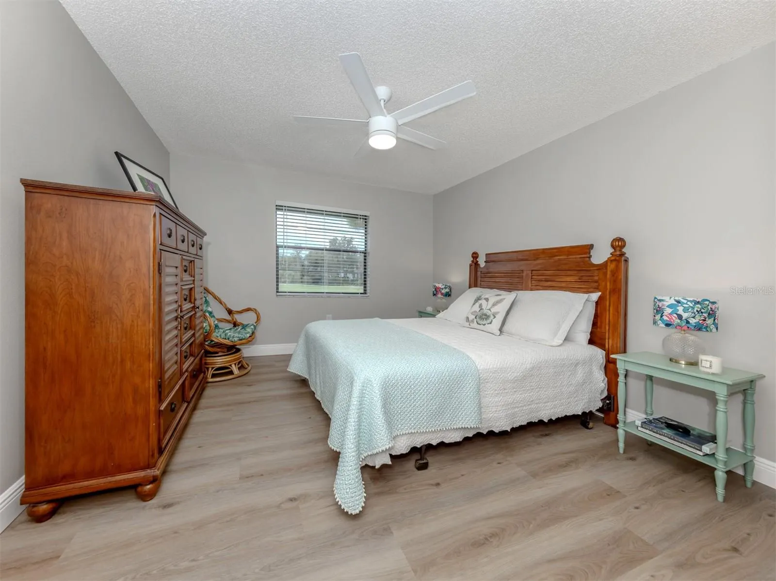 929 CAPRI ISLES BLVD #27, #27