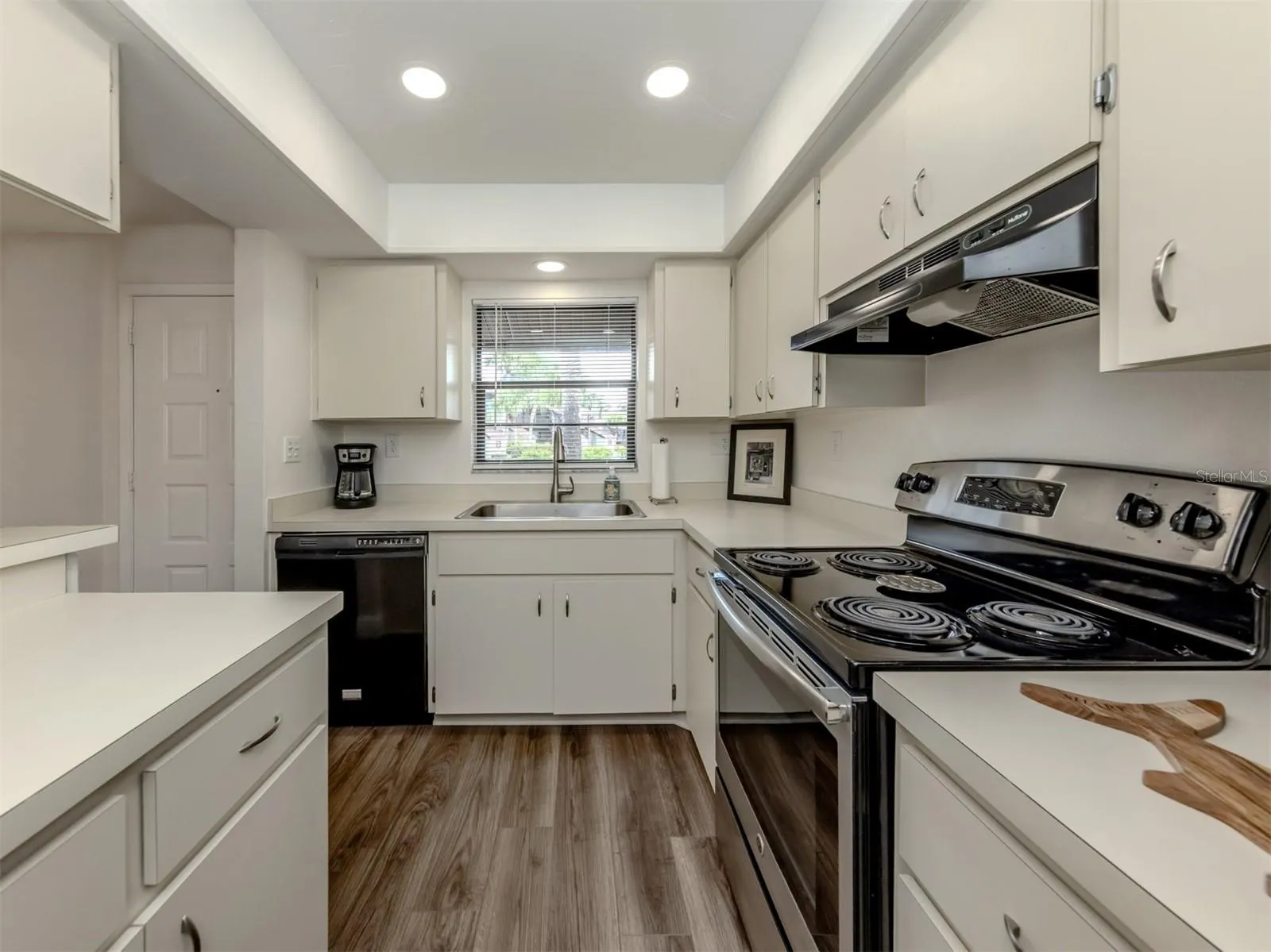 929 CAPRI ISLES BLVD #27, #27