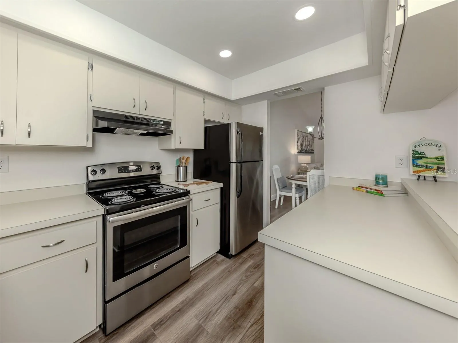 929 CAPRI ISLES BLVD #27, #27