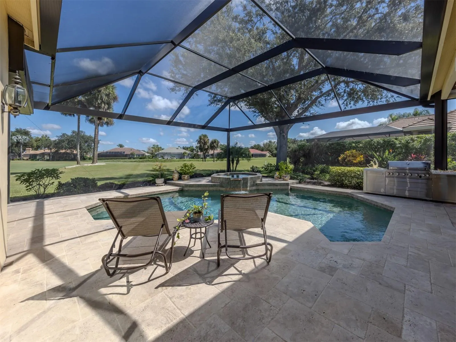 394 AUTUMN CHASE DR