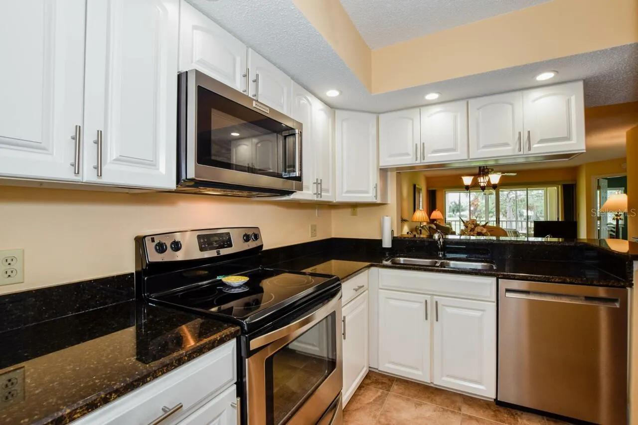 433 CERROMAR LN #438, #438