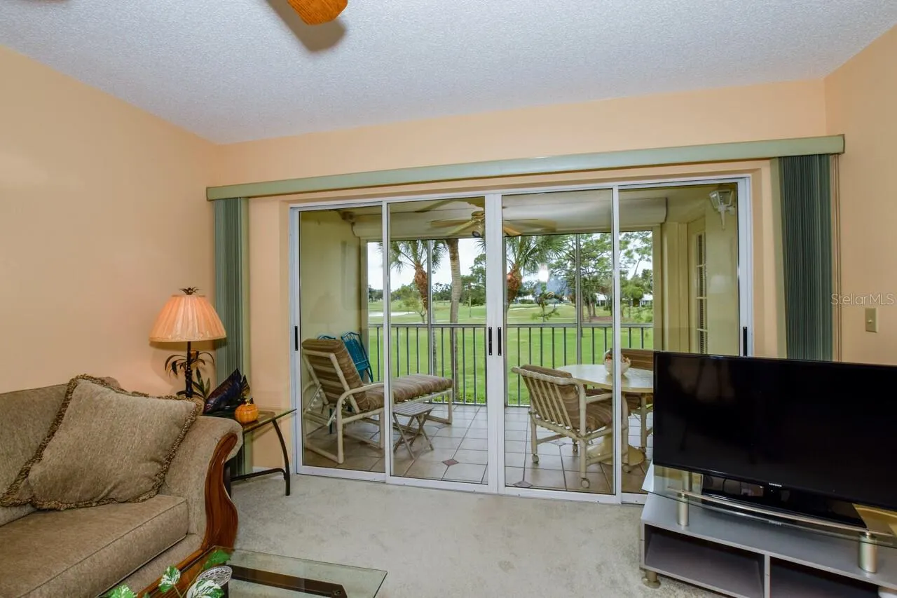 433 CERROMAR LN #438, #438