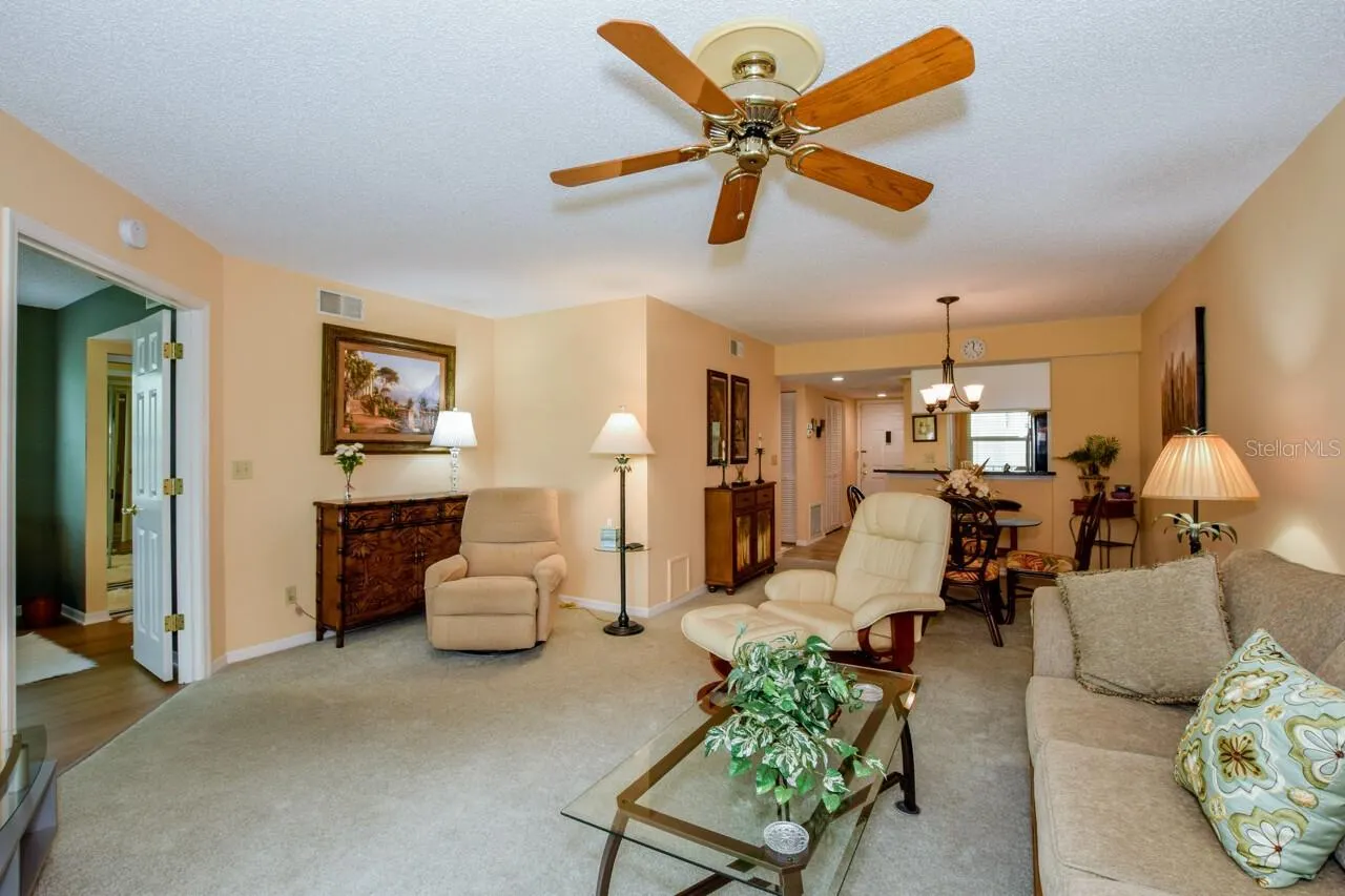433 CERROMAR LN #438, #438