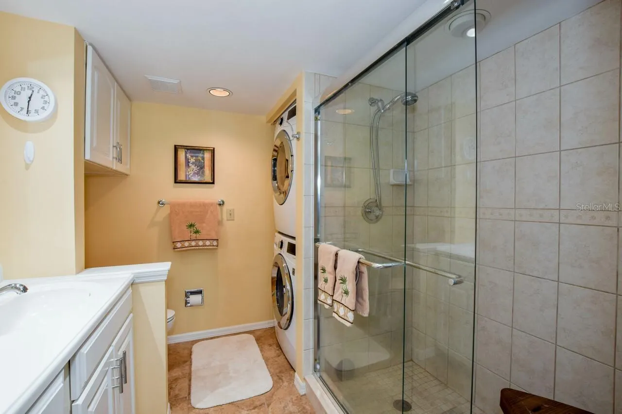 433 CERROMAR LN #438, #438