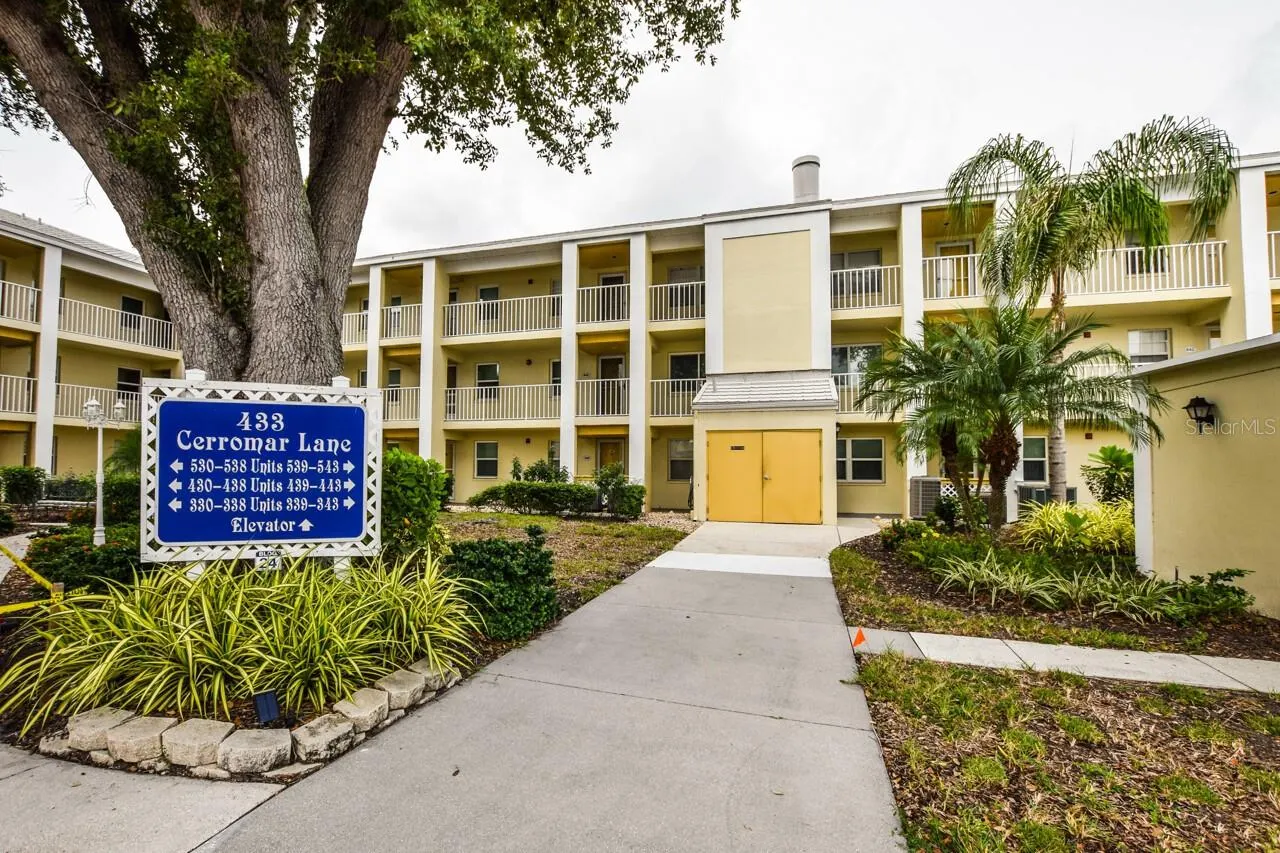 433 CERROMAR LN #438, #438