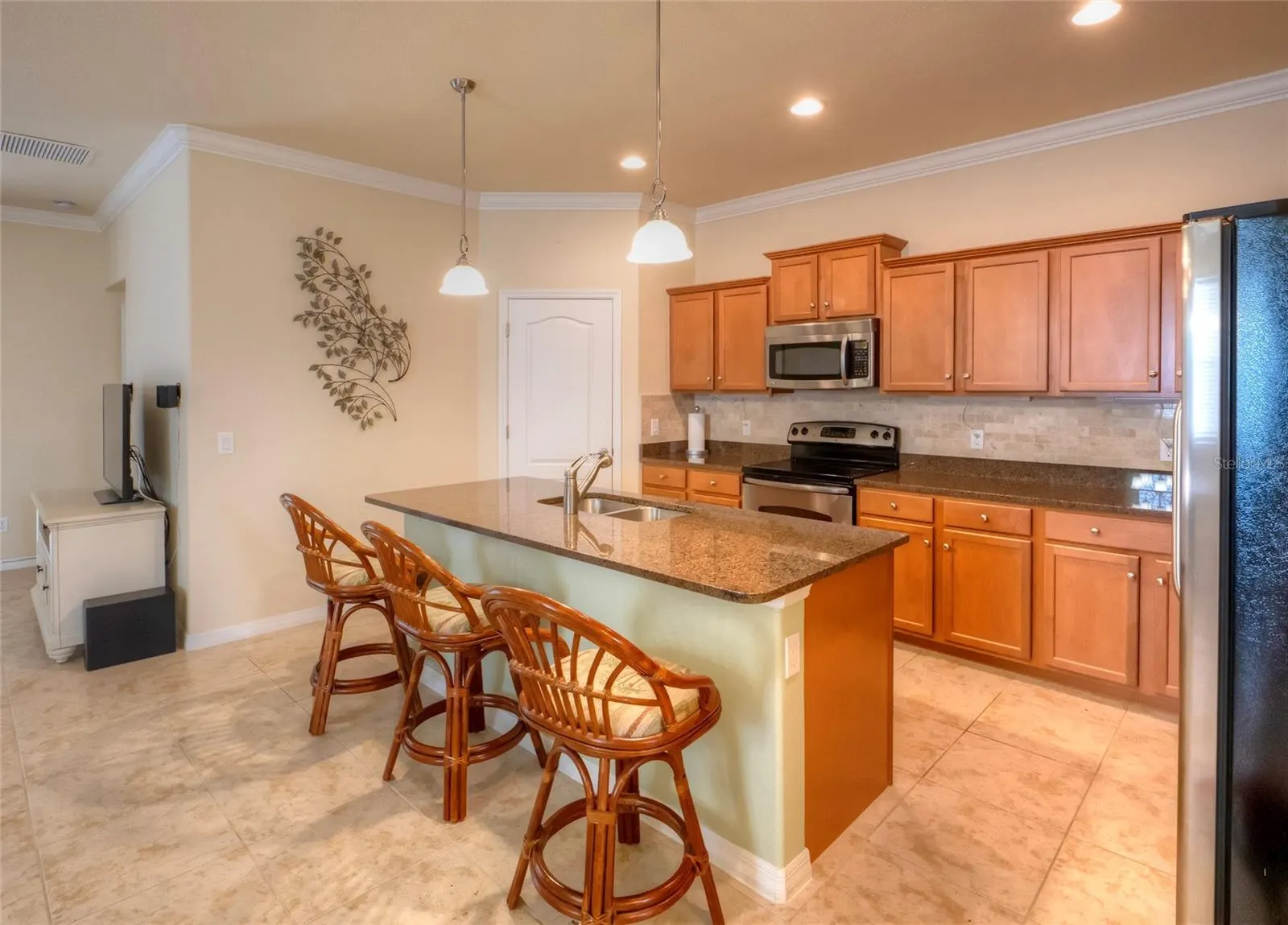 11723 BREADFRUIT LN