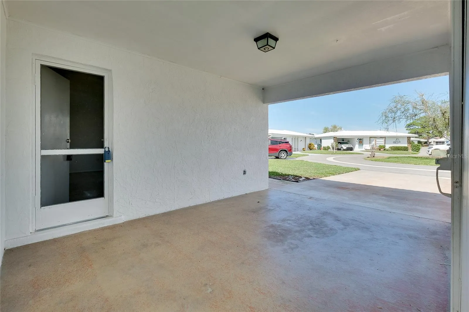370 CIRCLEWOOD DR #E1-4, #E1-4