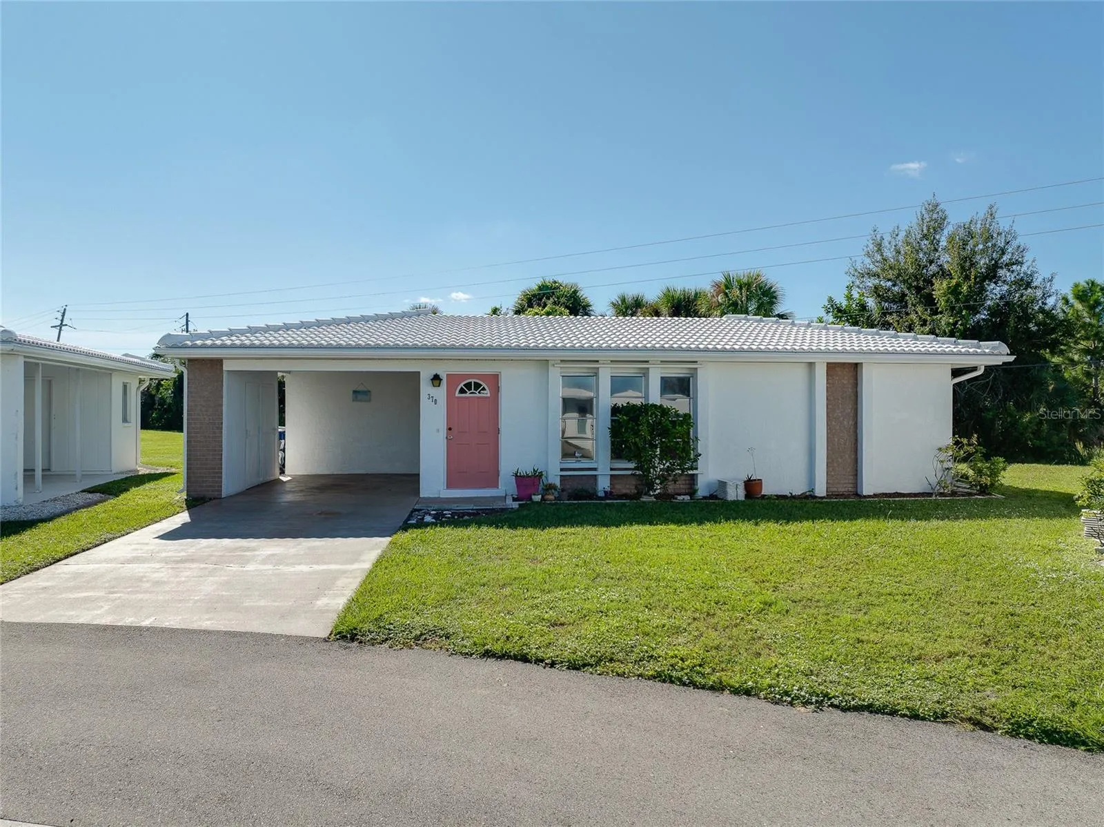 370 CIRCLEWOOD DR #E1-4, #E1-4