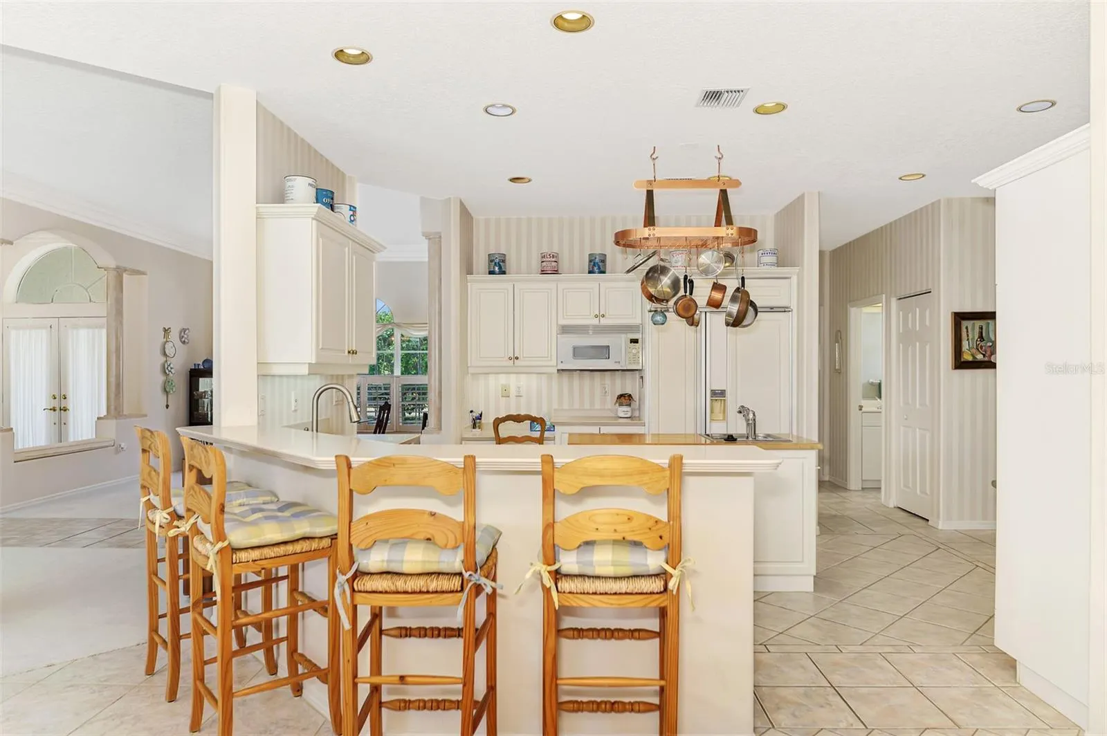 1434 GLENEAGLES DR