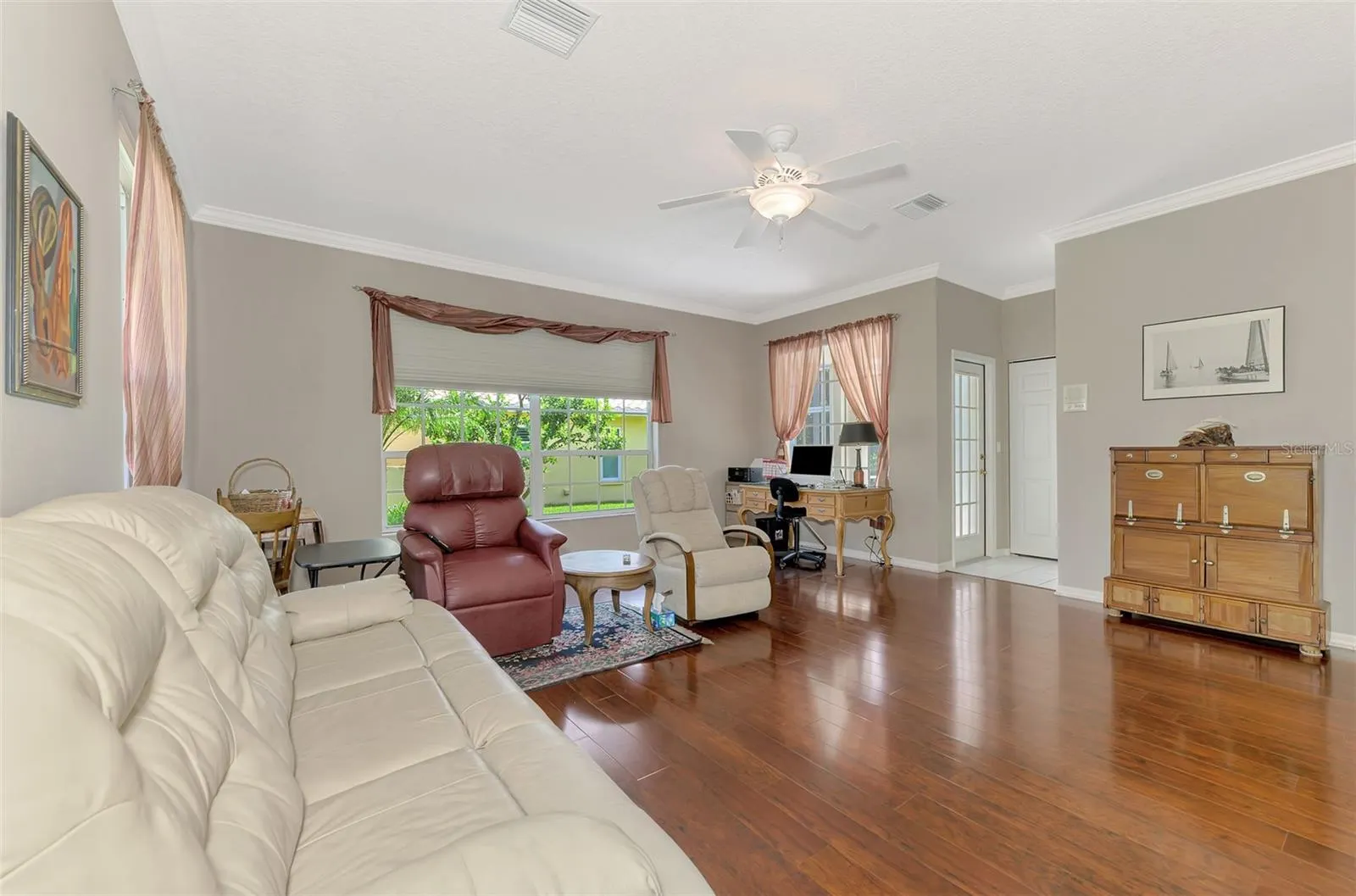 1434 GLENEAGLES DR