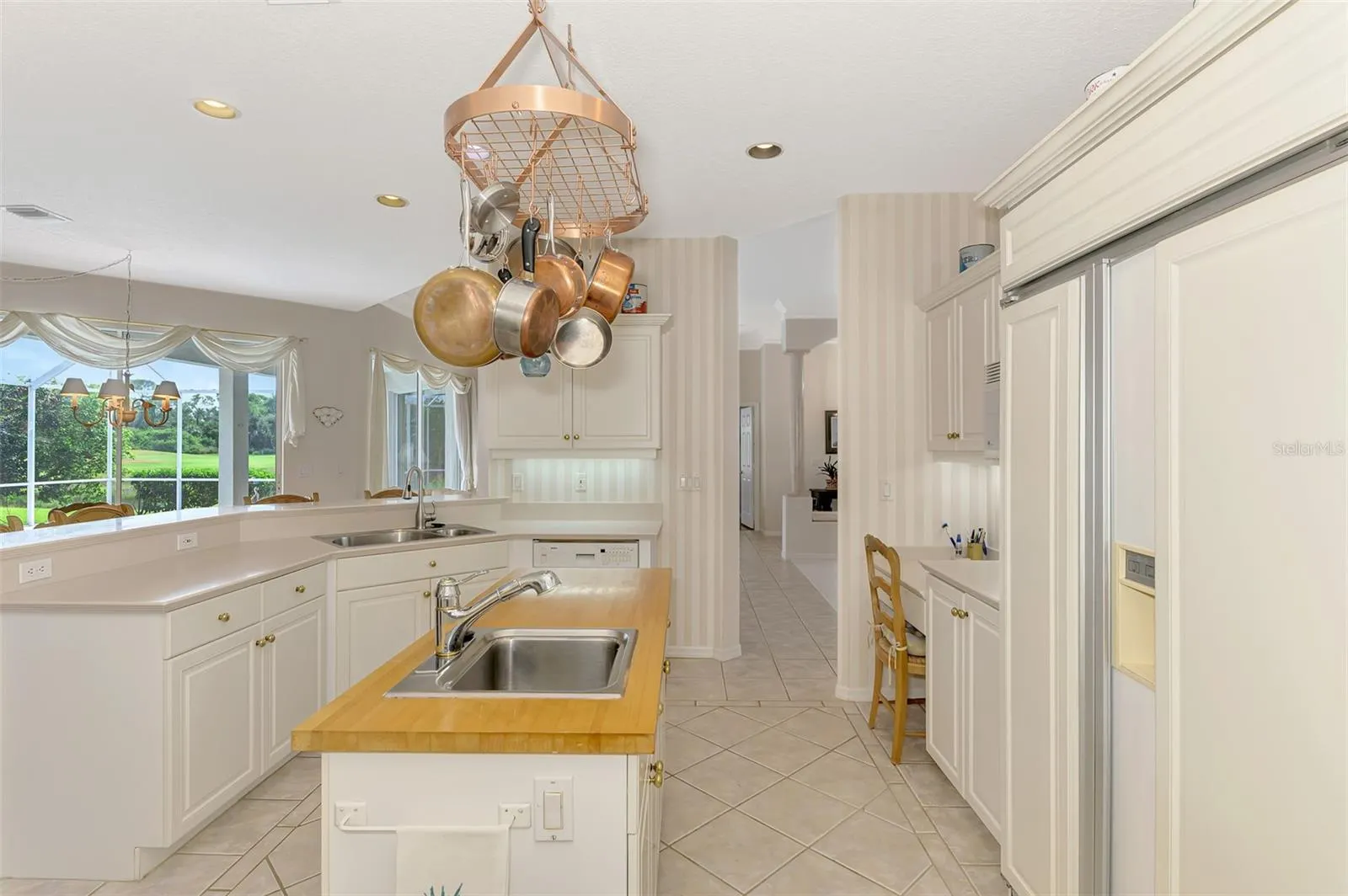 1434 GLENEAGLES DR