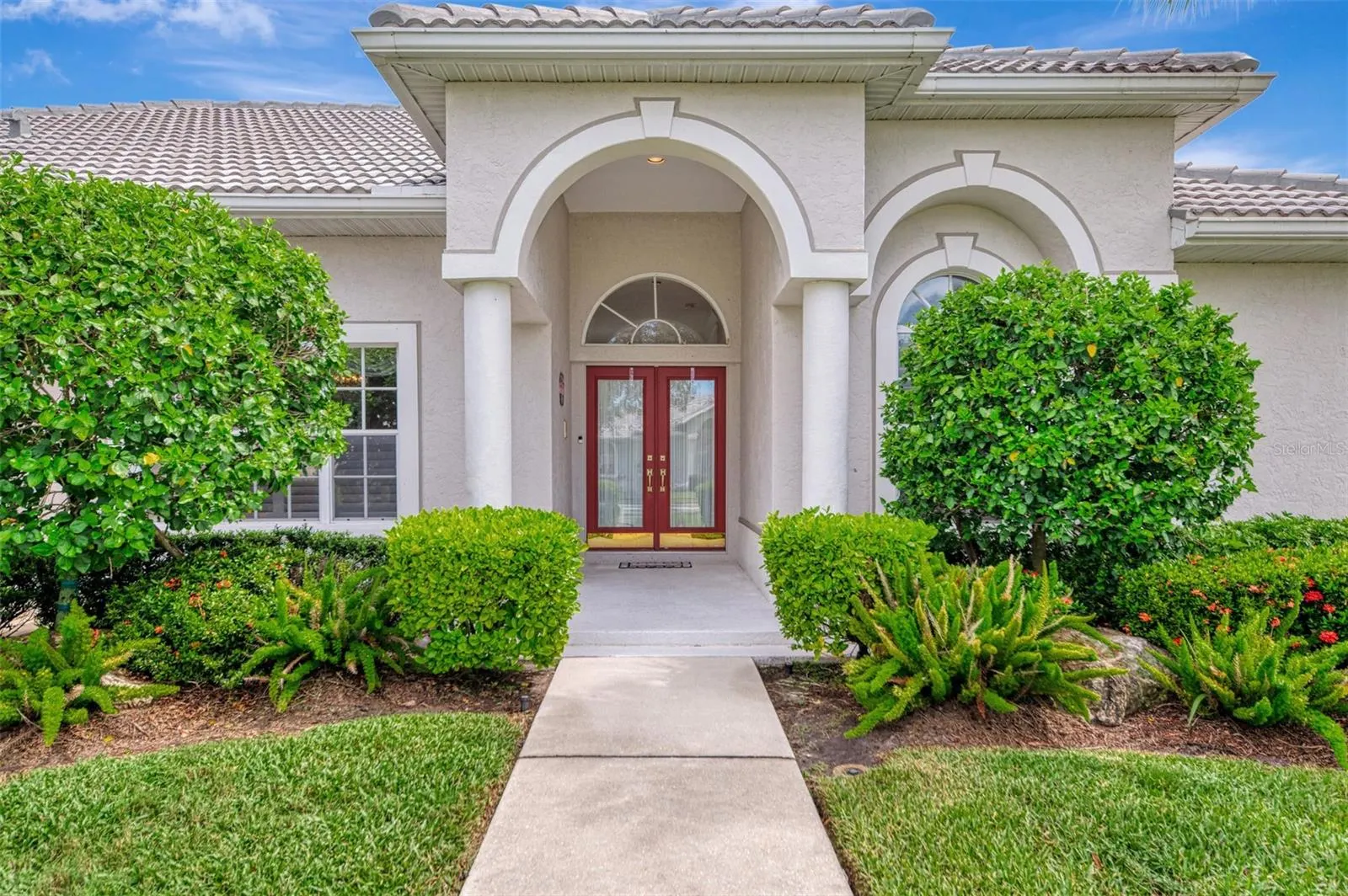 1434 GLENEAGLES DR