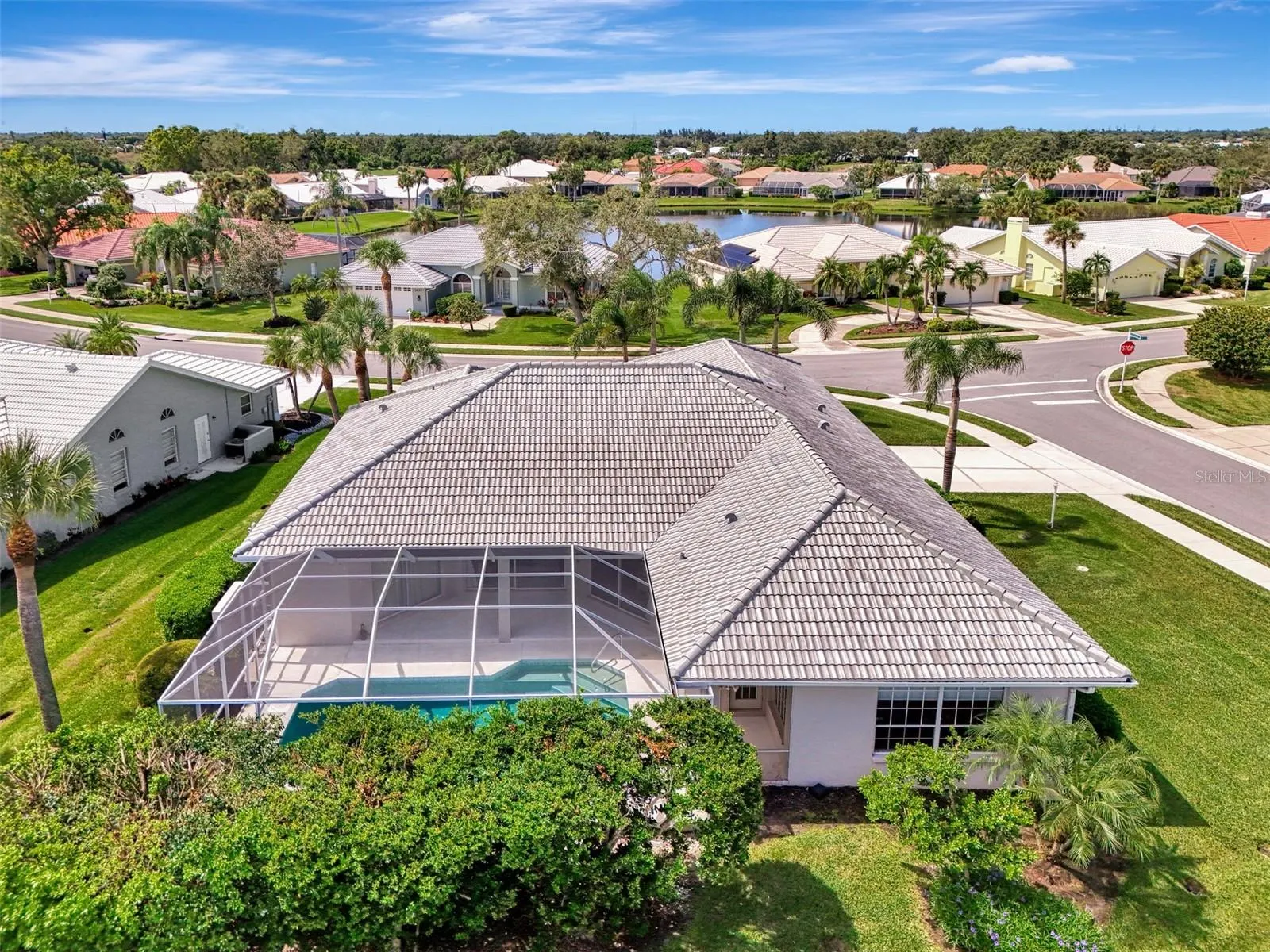 1434 GLENEAGLES DR