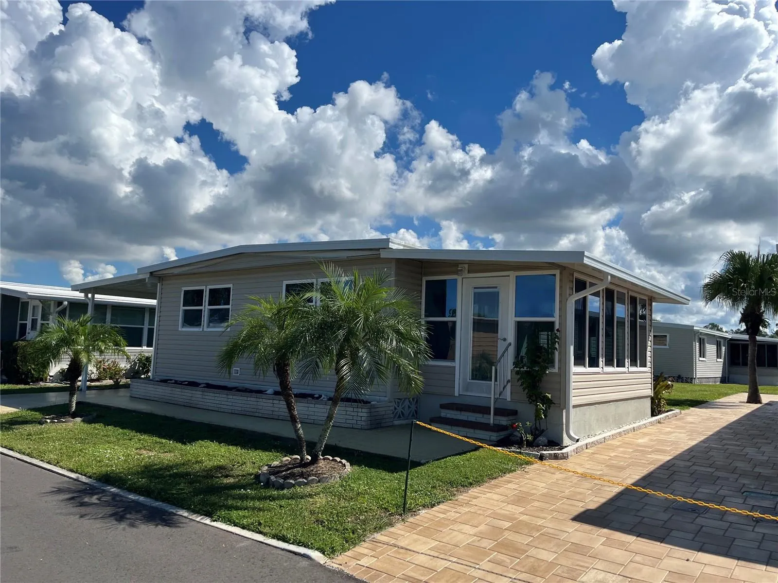 795 GRADO DR