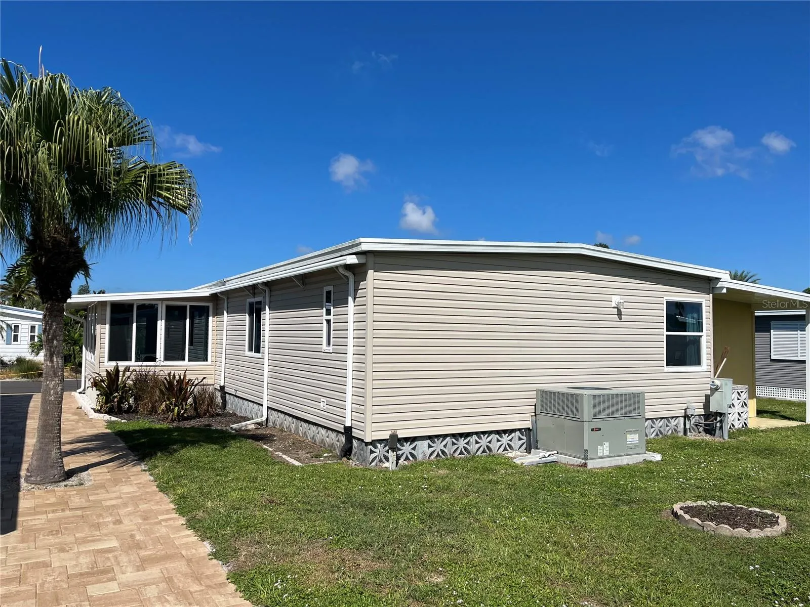 795 GRADO DR