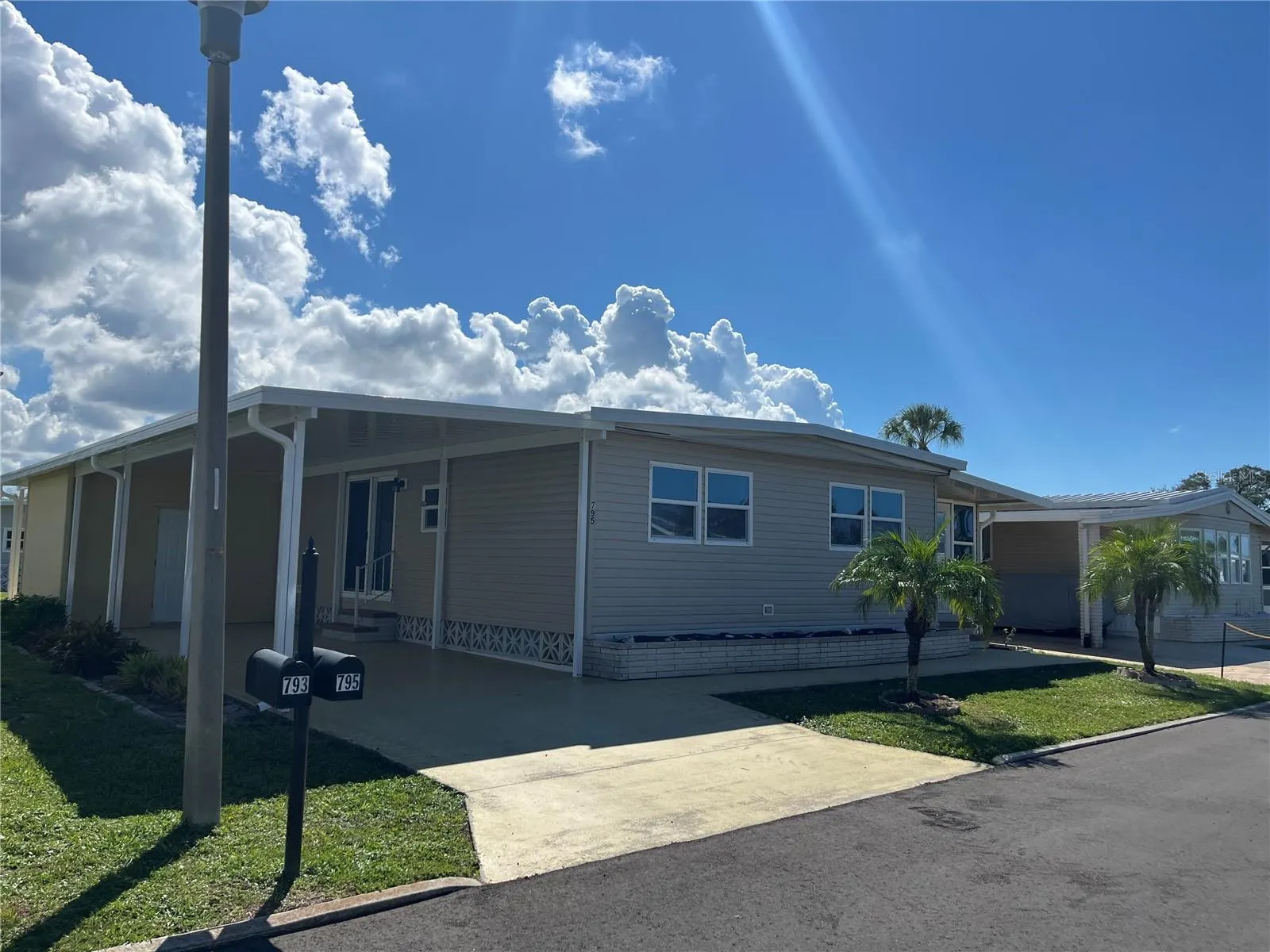 795 GRADO DR