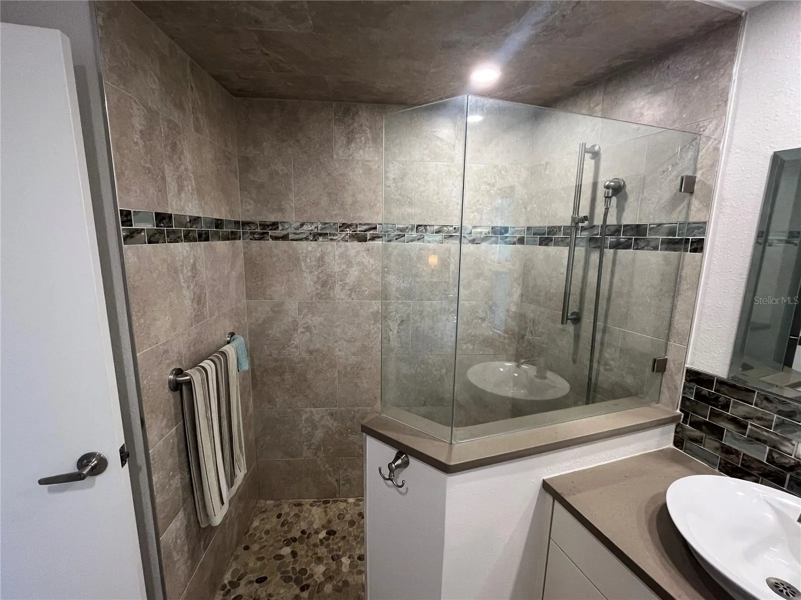 795 GRADO DR