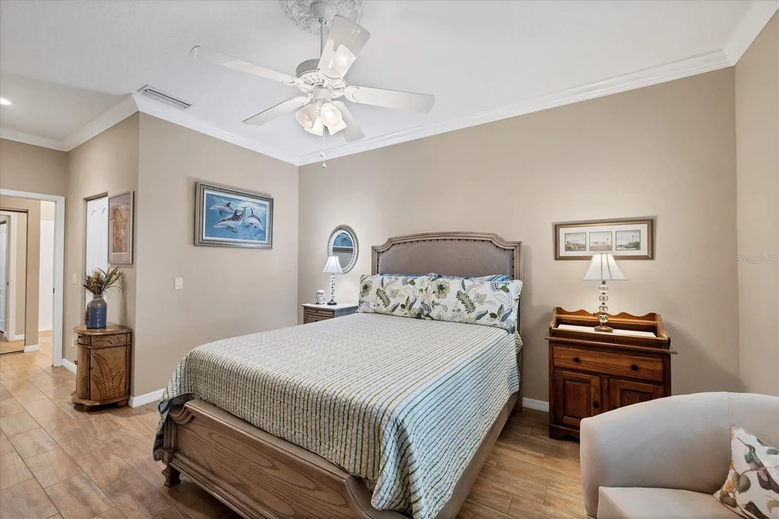 914 BARCLAY CT