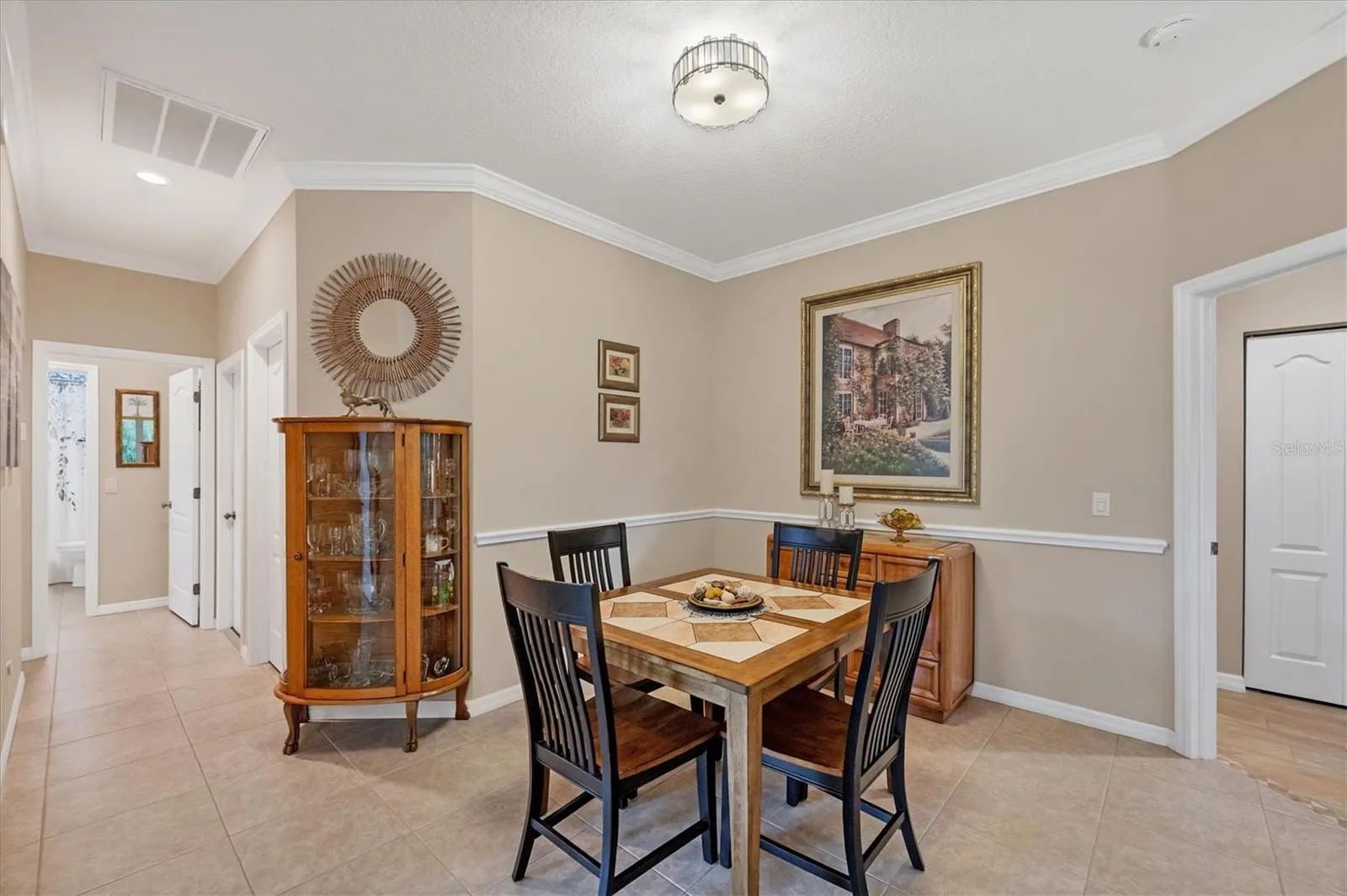 914 BARCLAY CT