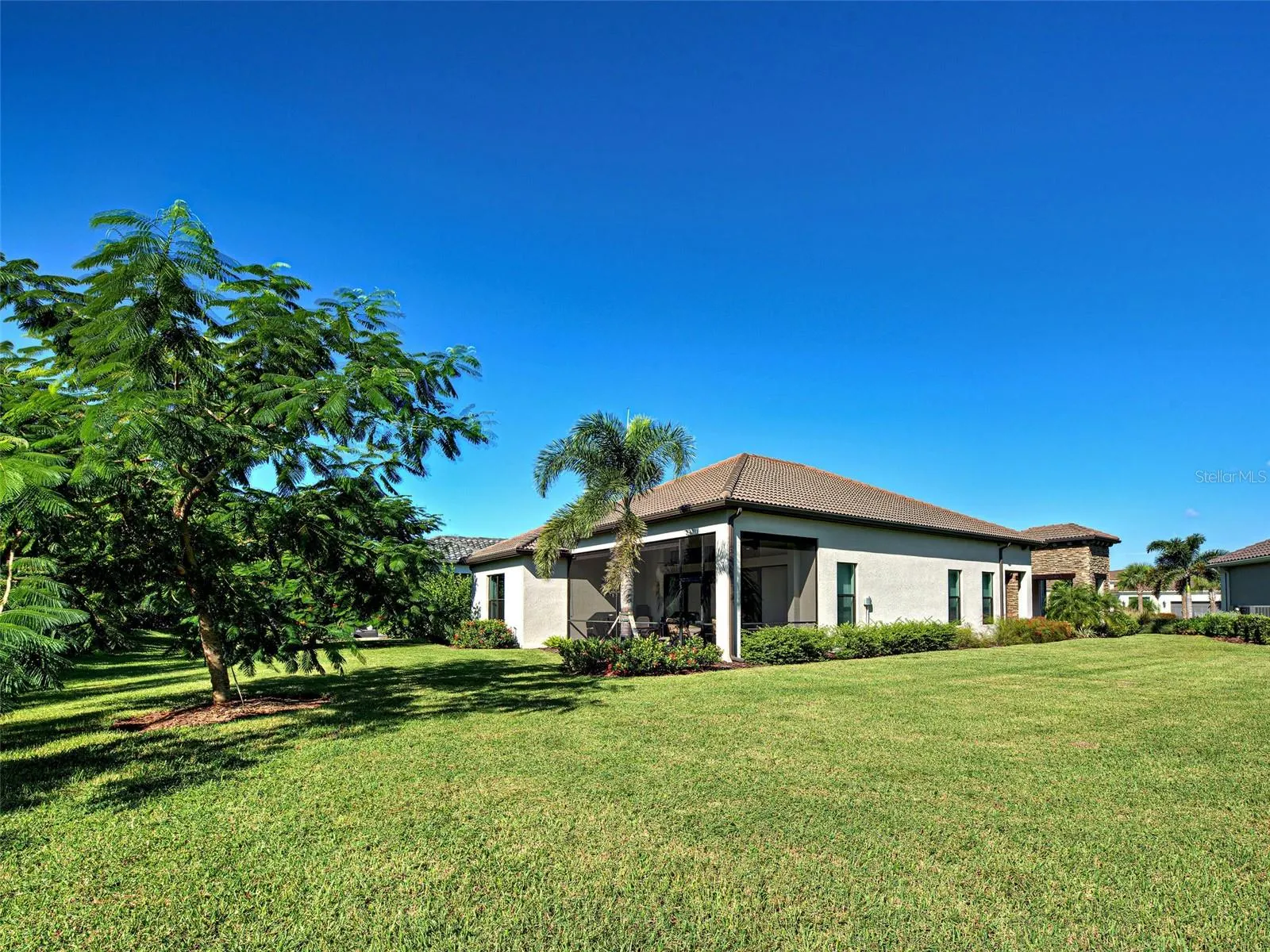 240 CORELLI DR