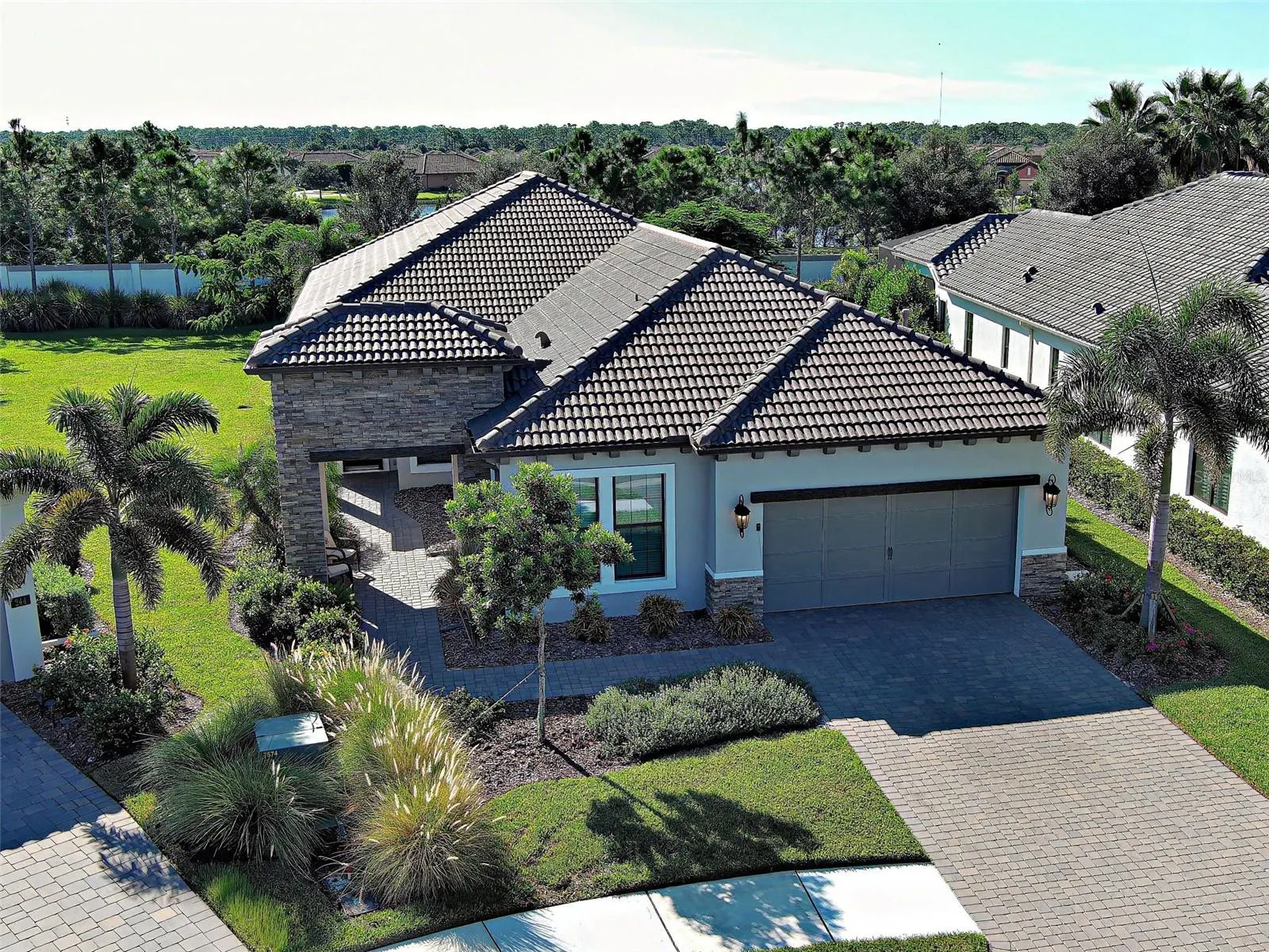 240 CORELLI DR