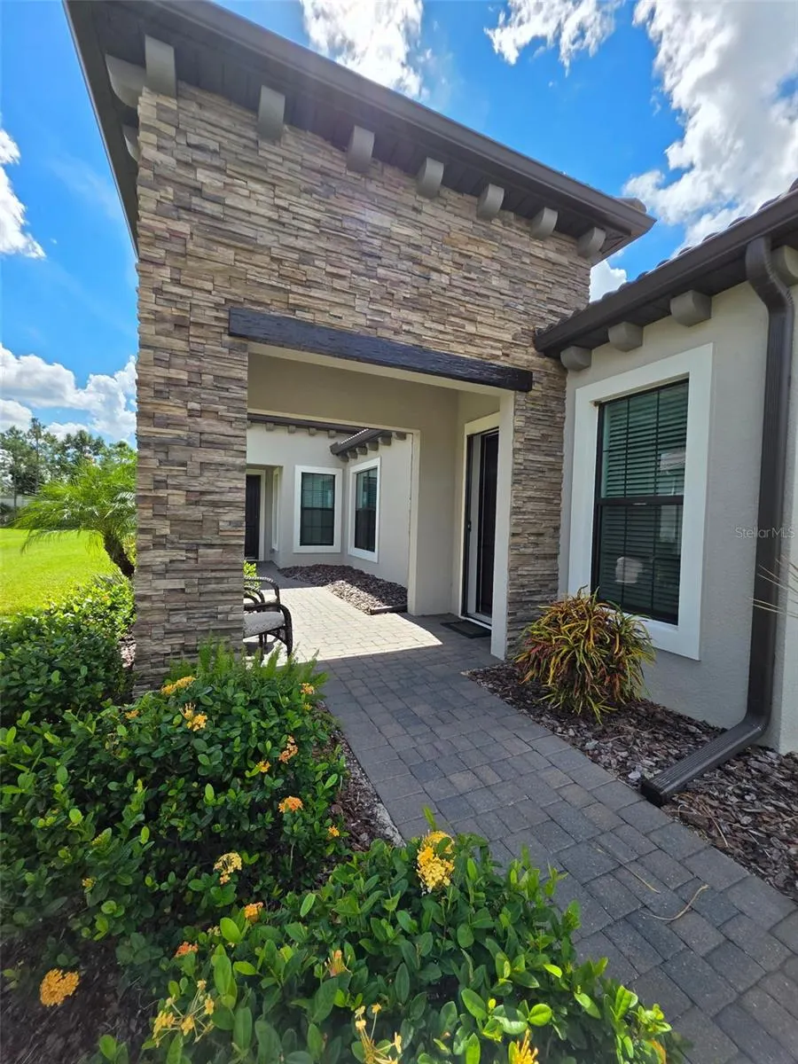 240 CORELLI DR