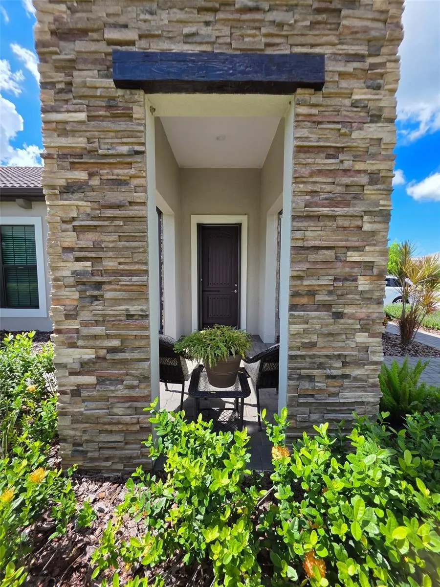 240 CORELLI DR