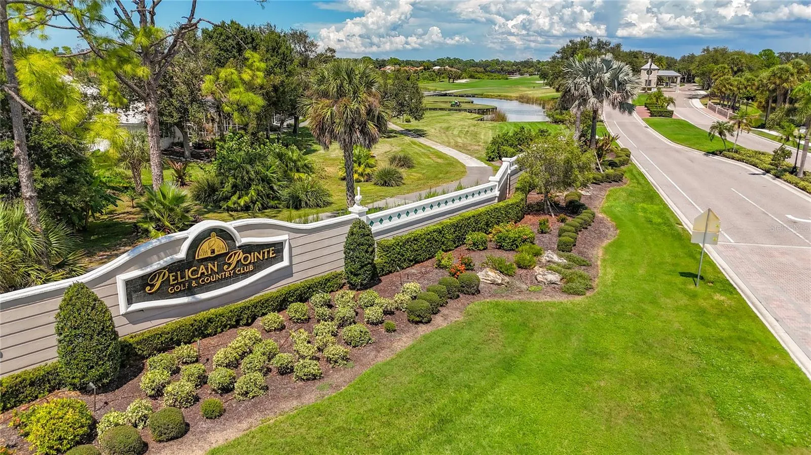 668 BACK NINE DR