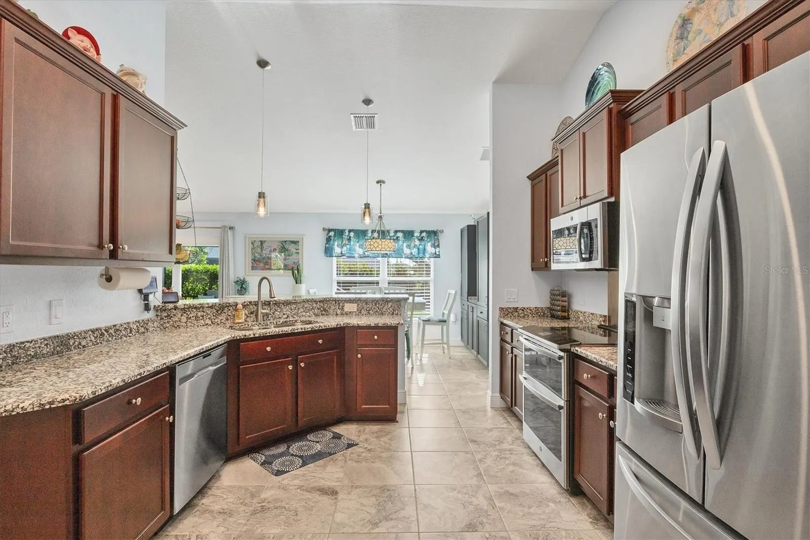 9175 MELODY CIR