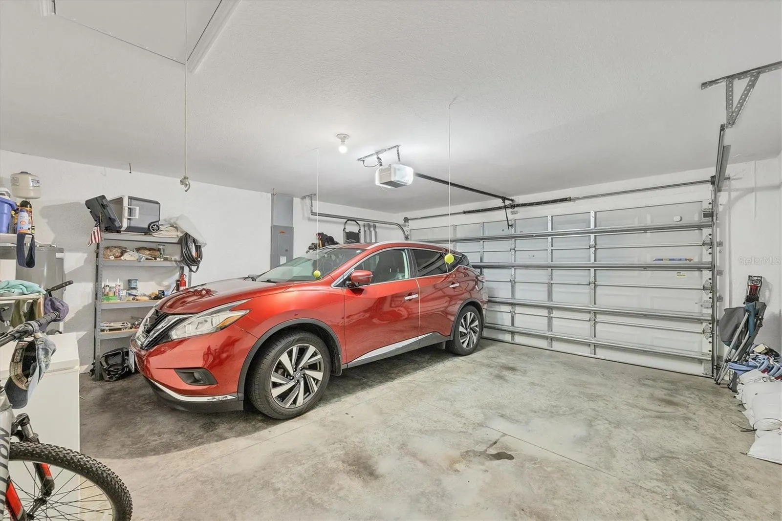 9175 MELODY CIR