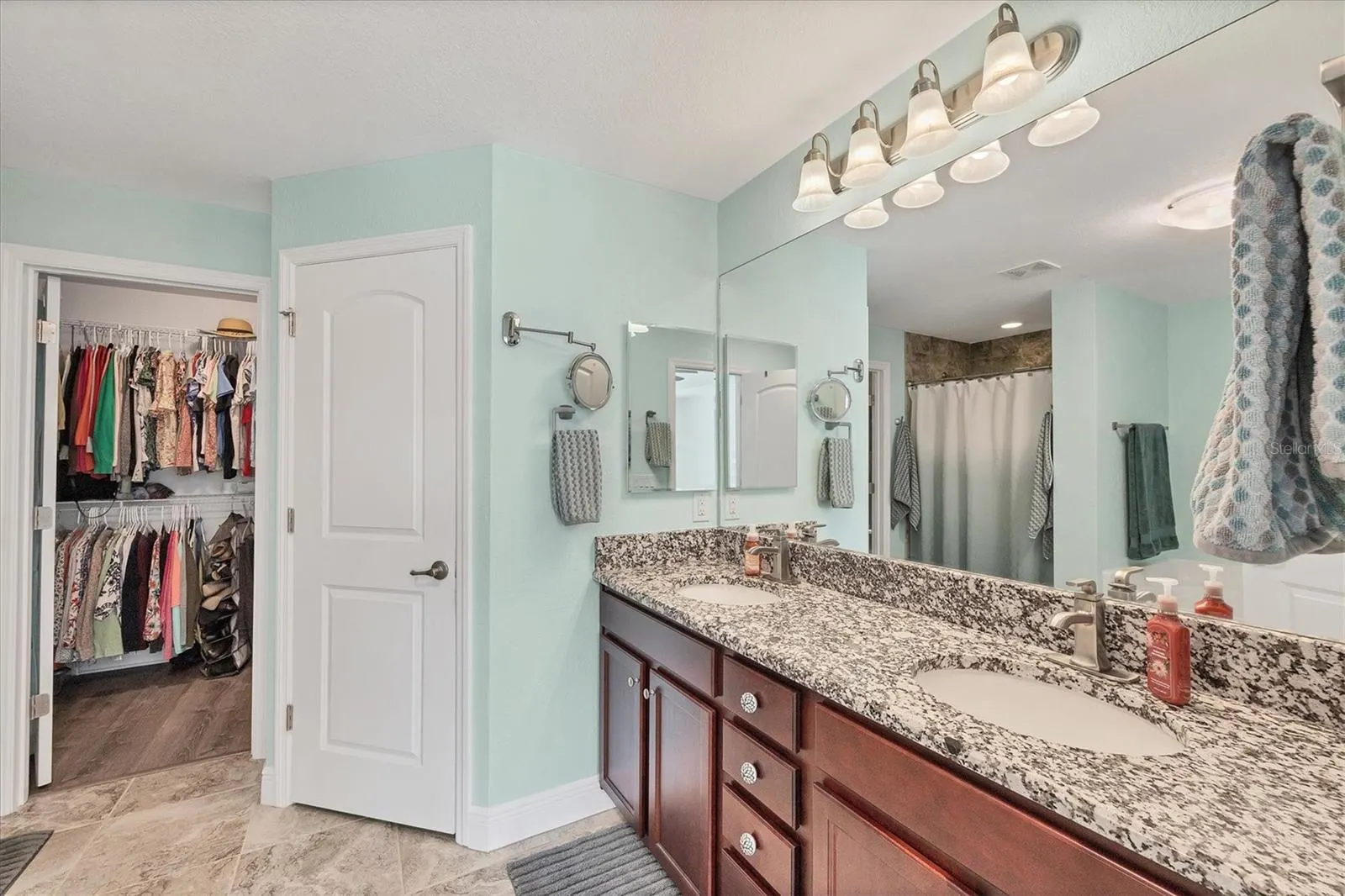 9175 MELODY CIR
