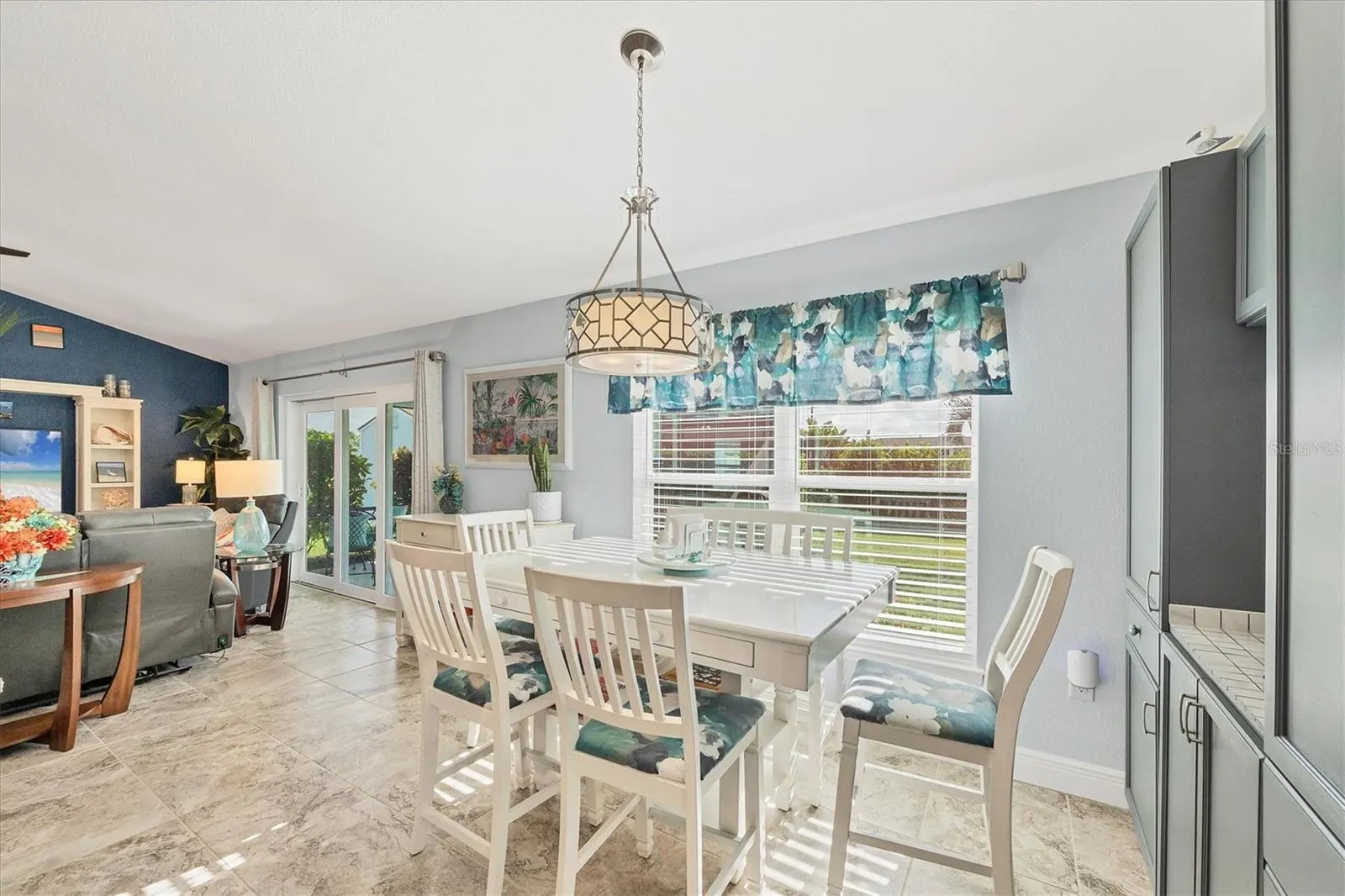9175 MELODY CIR