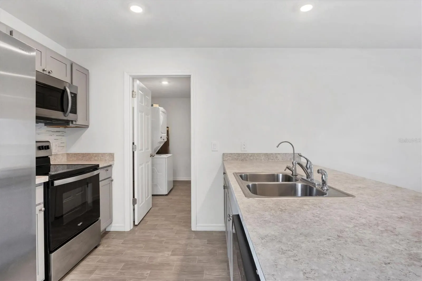 8444 OCTAVIUS AVE