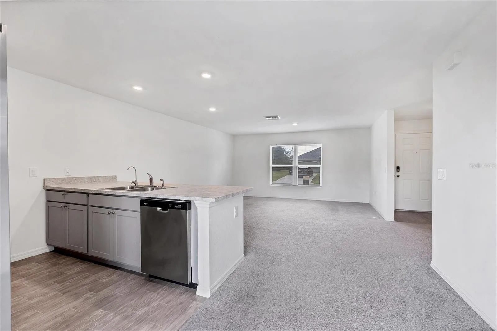8444 OCTAVIUS AVE