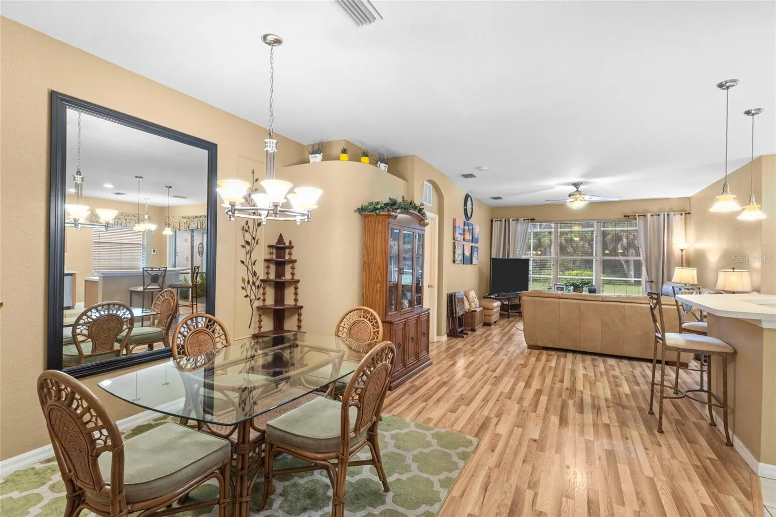 1503 SCARLETT AVE