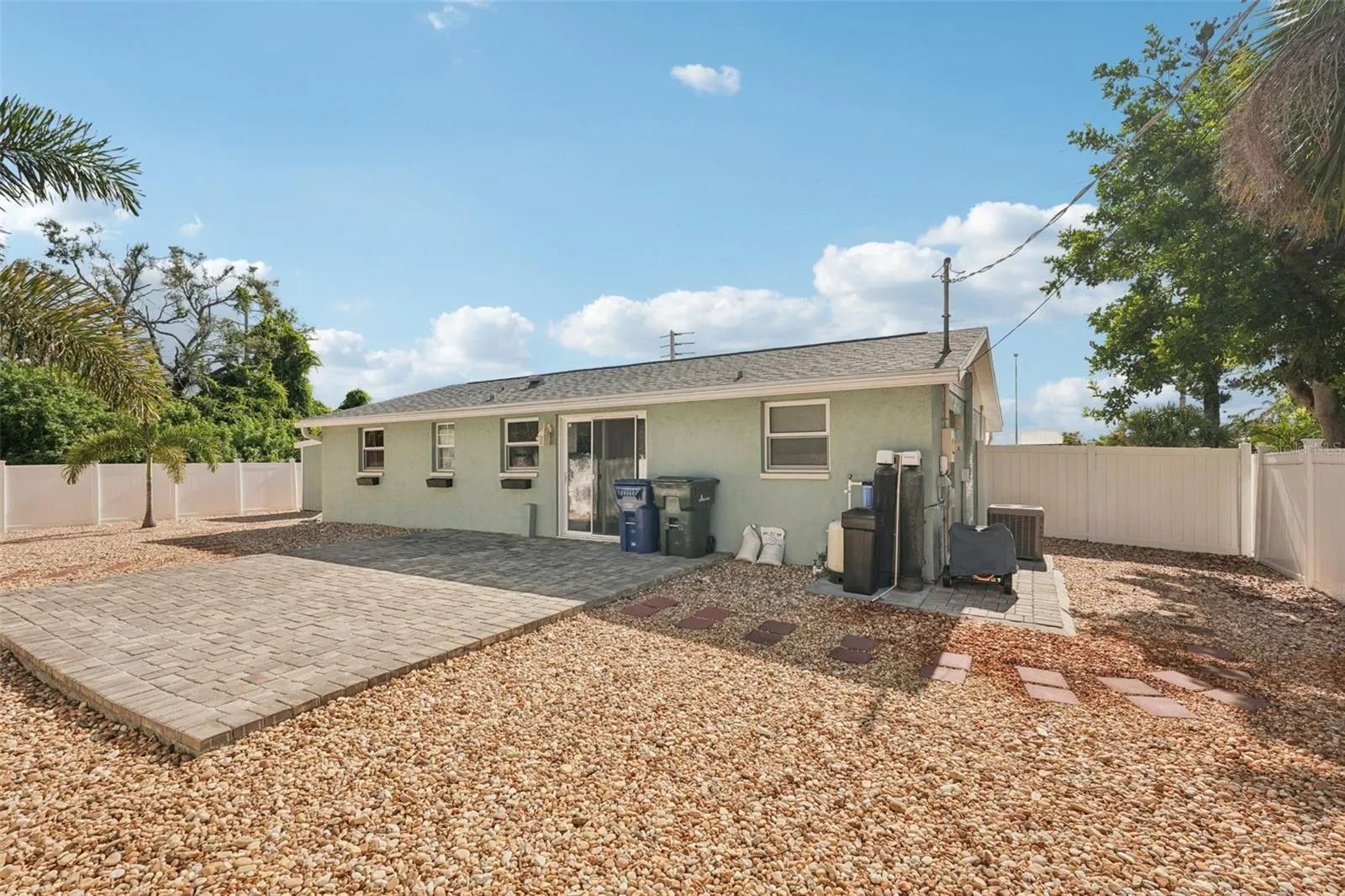 5200 STATE ROAD 776