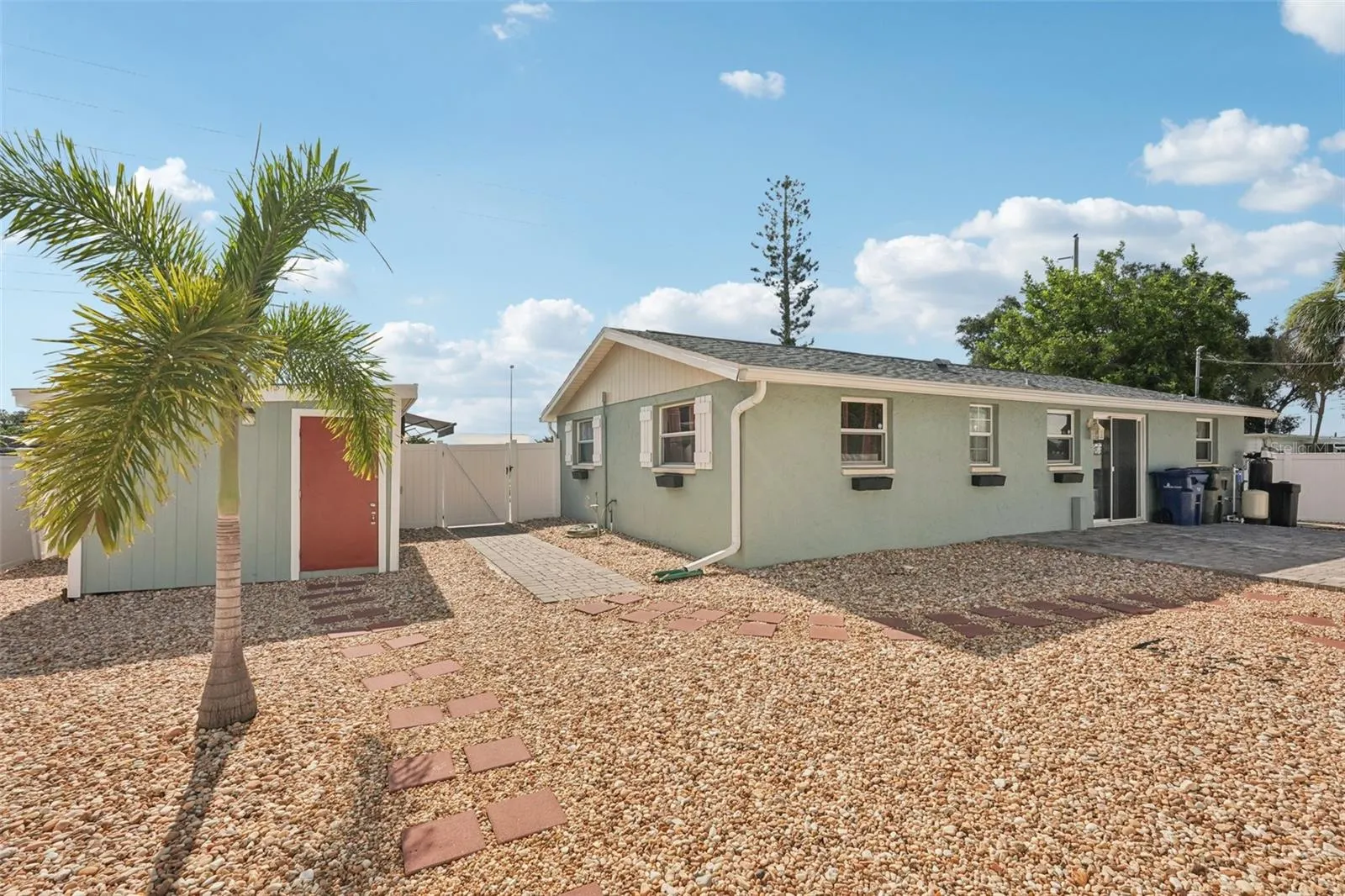 5200 STATE ROAD 776