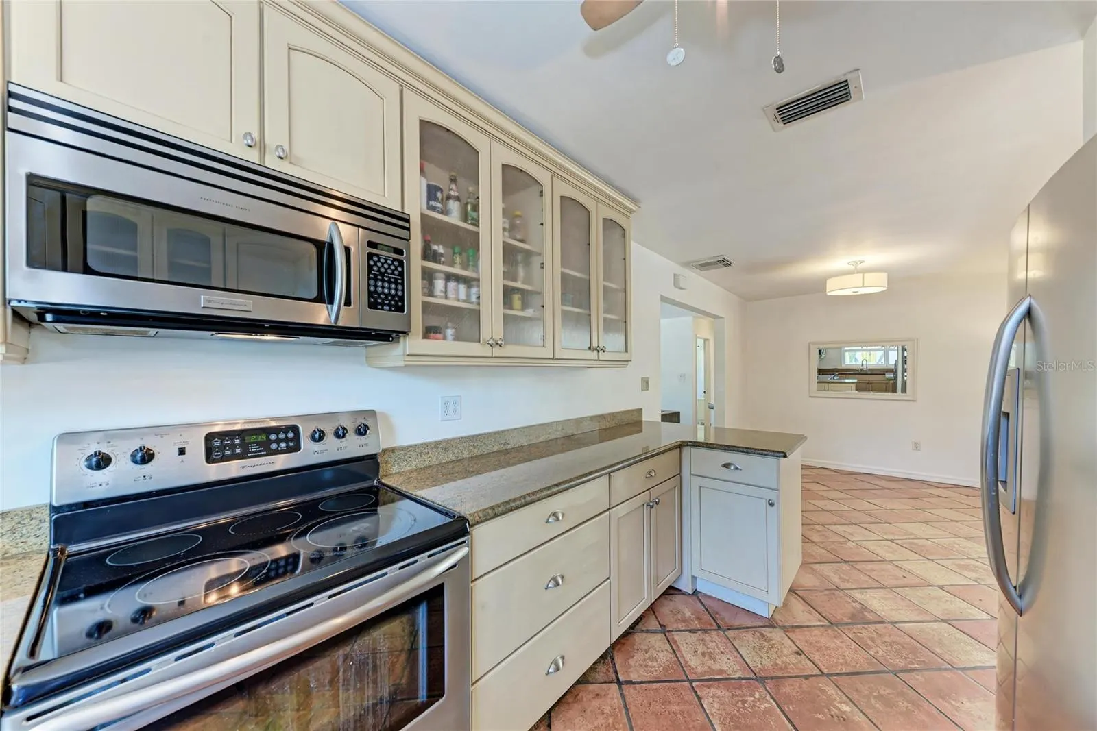 2998 MICHIGAN ST