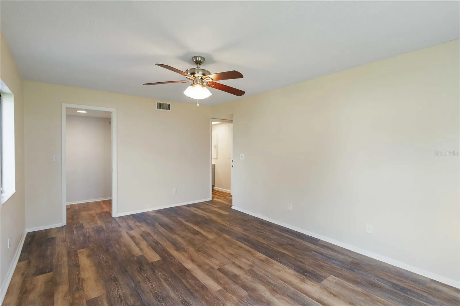 808 CAPRI ISLES BLVD #111, #111