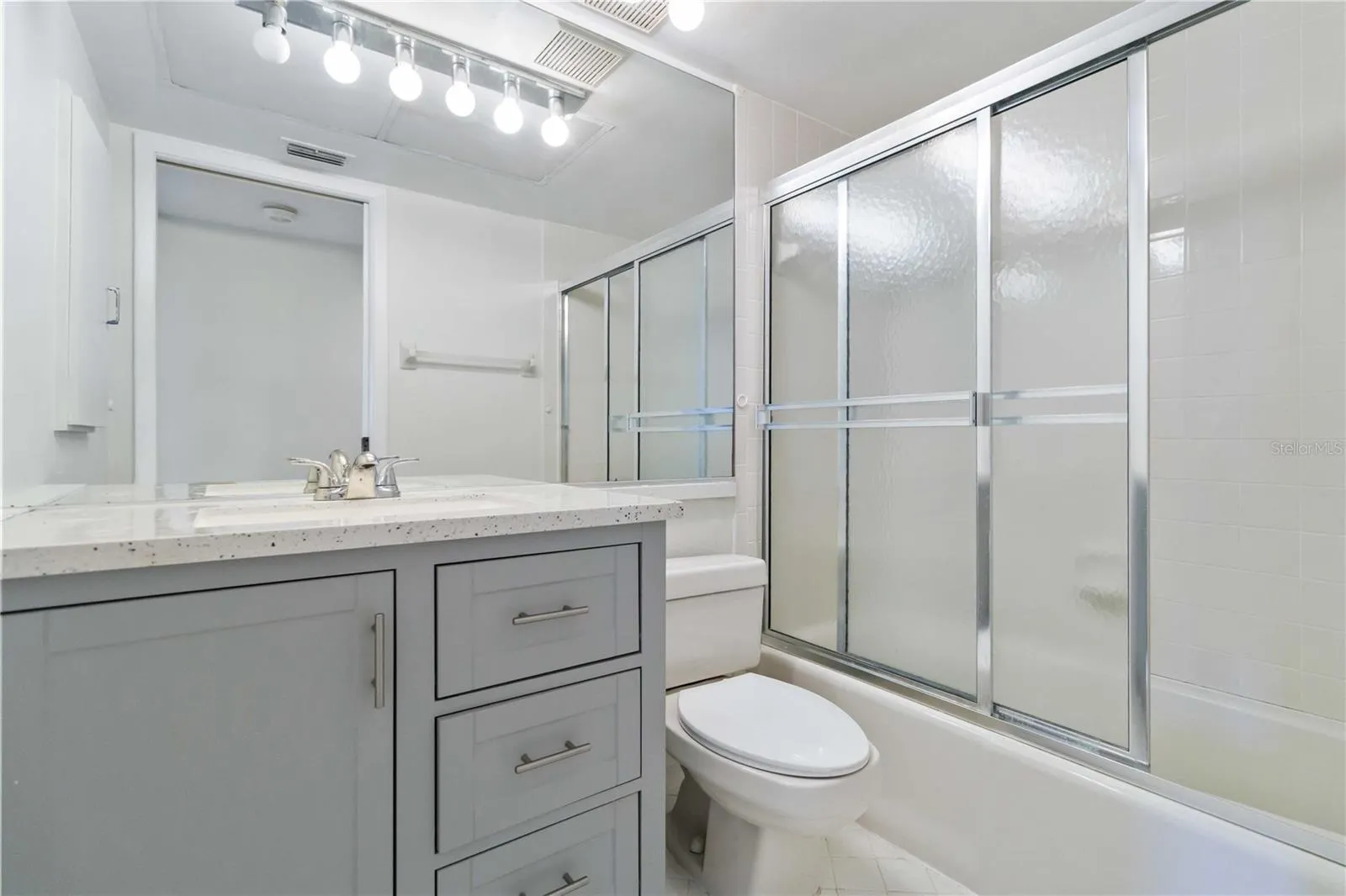 808 CAPRI ISLES BLVD #111, #111