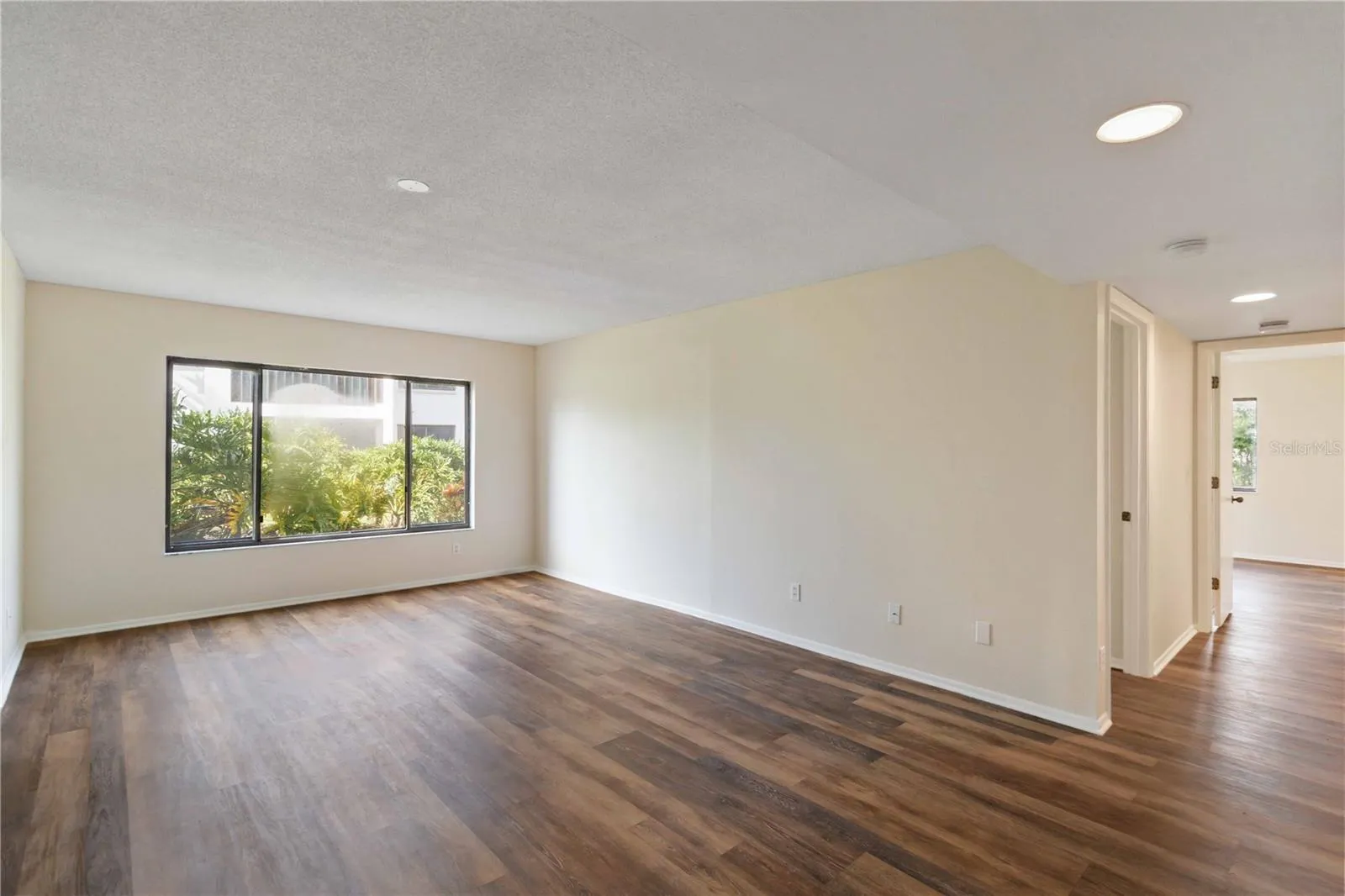 808 CAPRI ISLES BLVD #111, #111