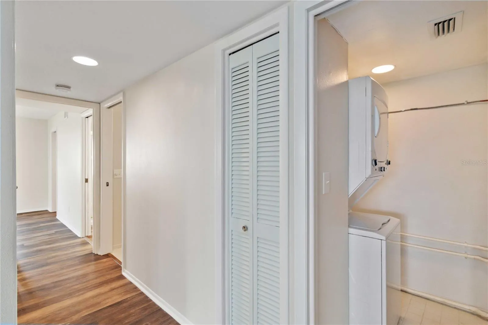 808 CAPRI ISLES BLVD #111, #111