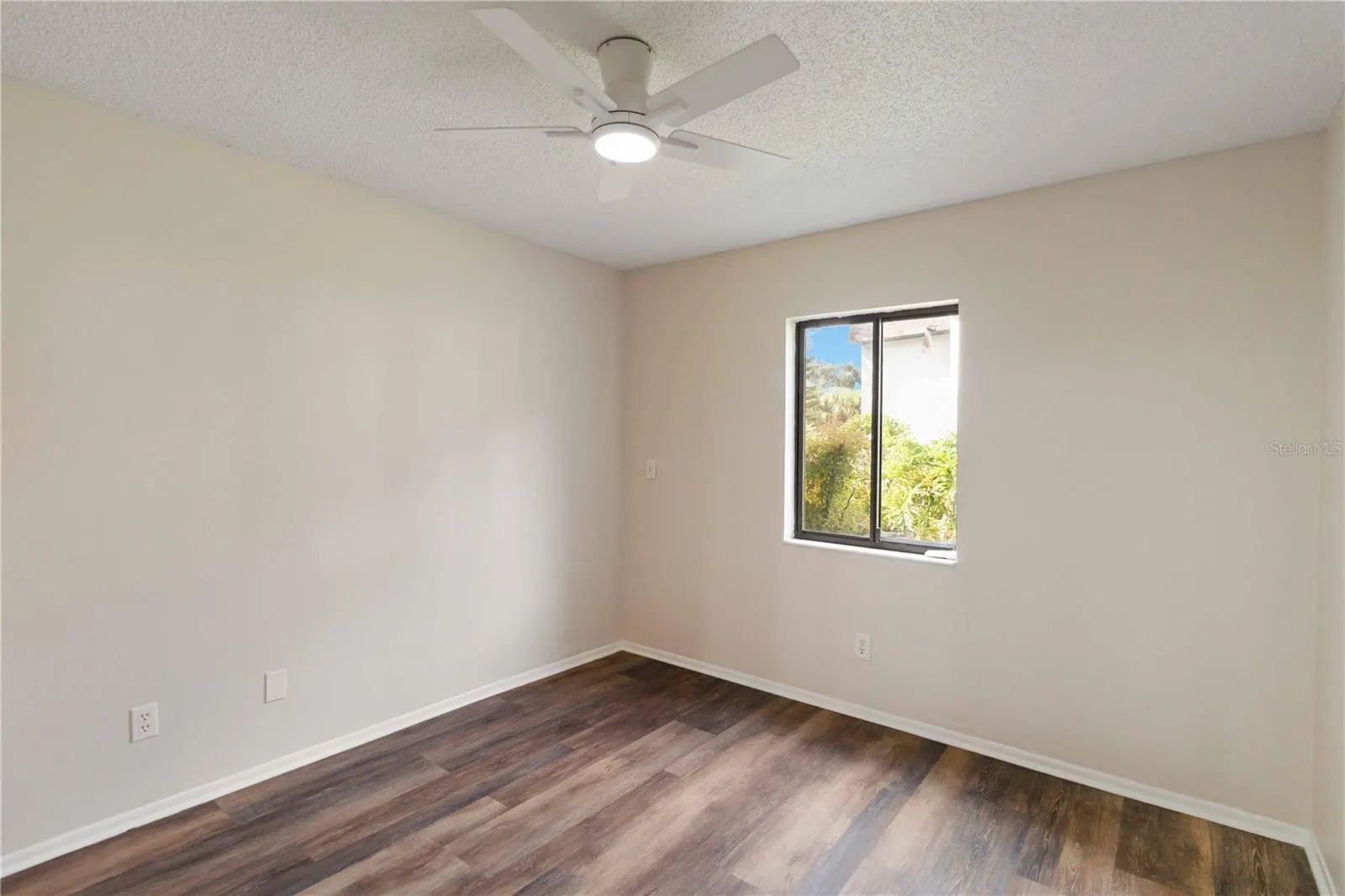 808 CAPRI ISLES BLVD #111, #111