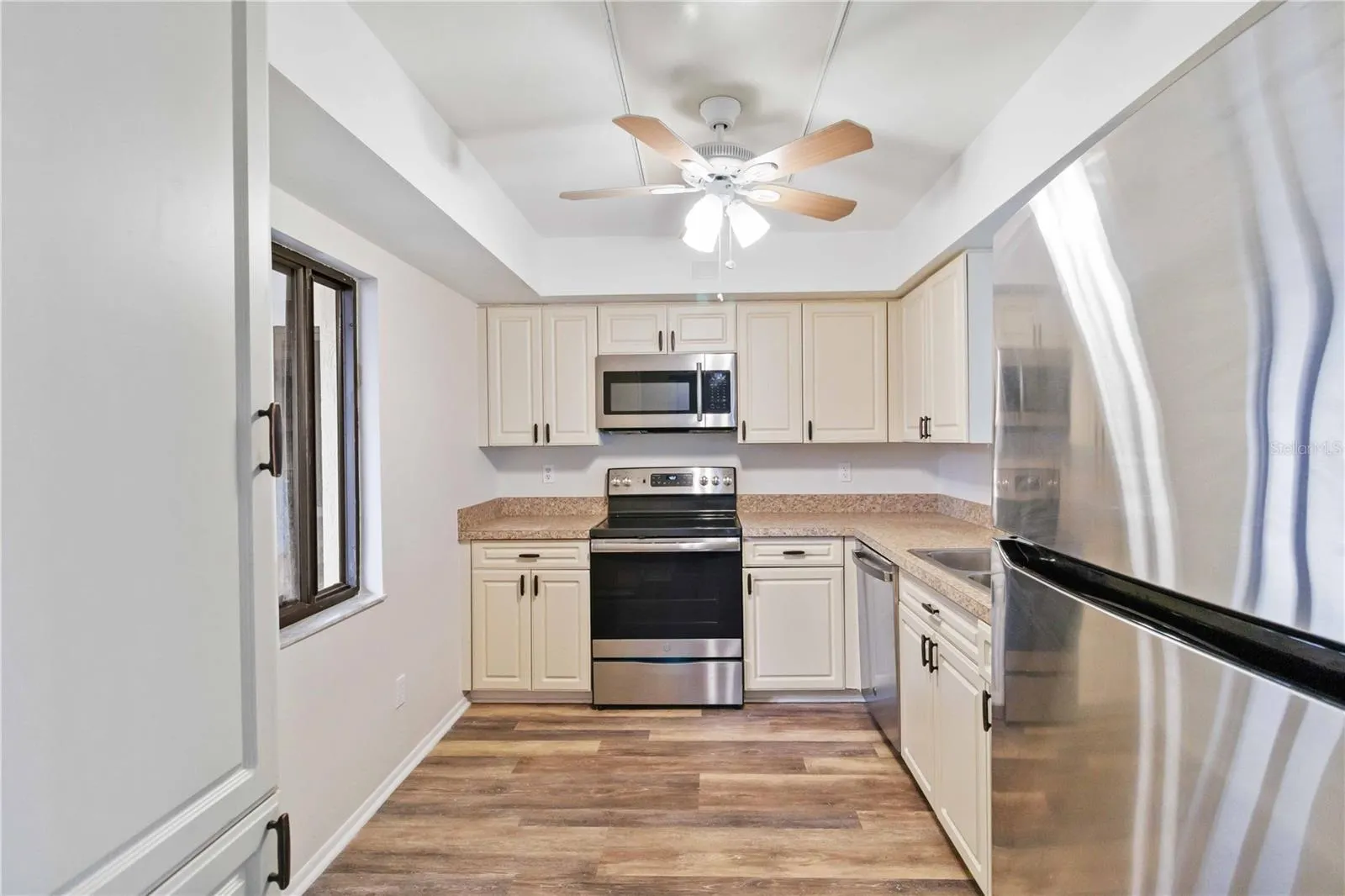 808 CAPRI ISLES BLVD #111, #111